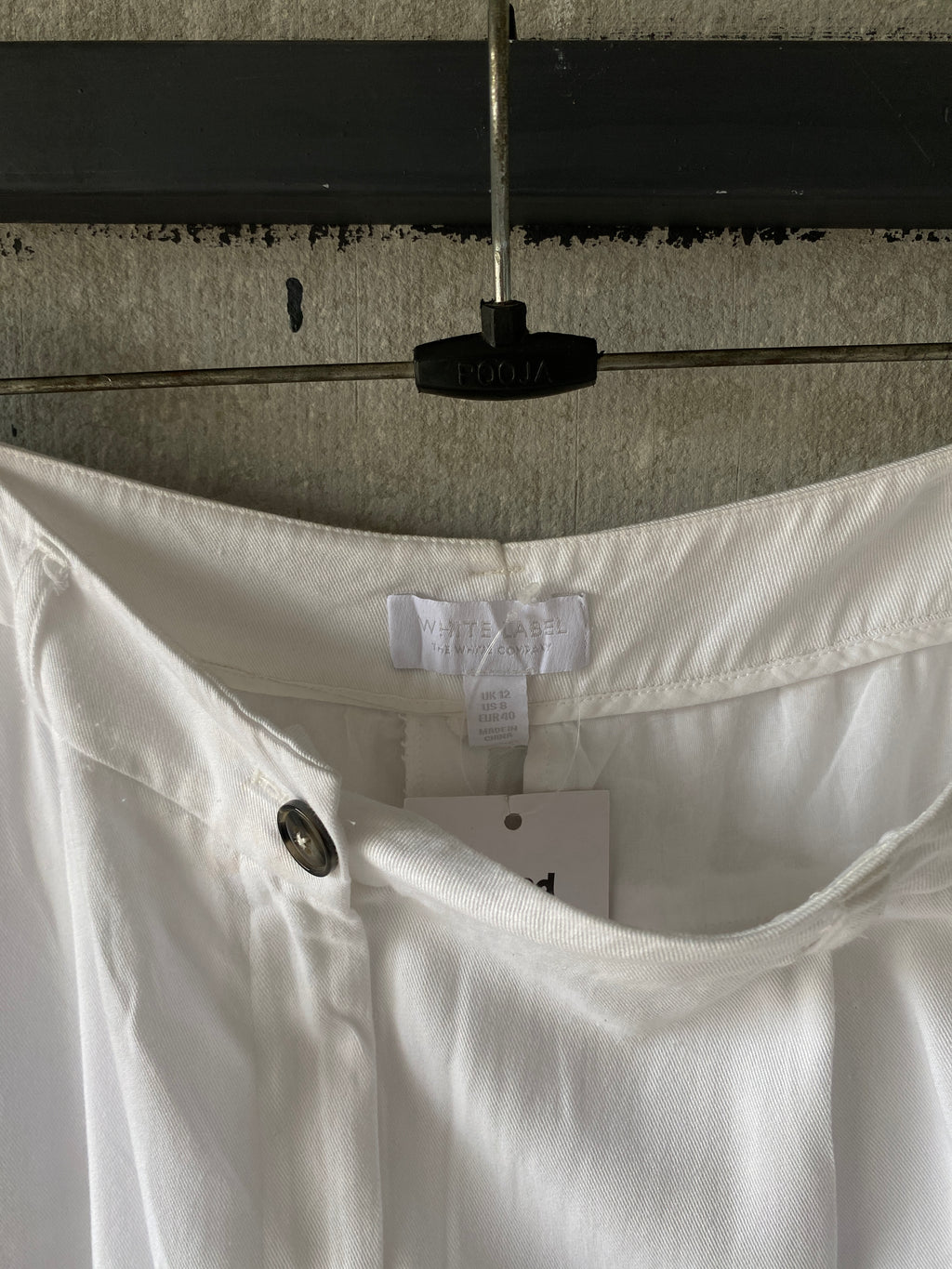 WHITE LABEL BAGGY TRACK PANT - M