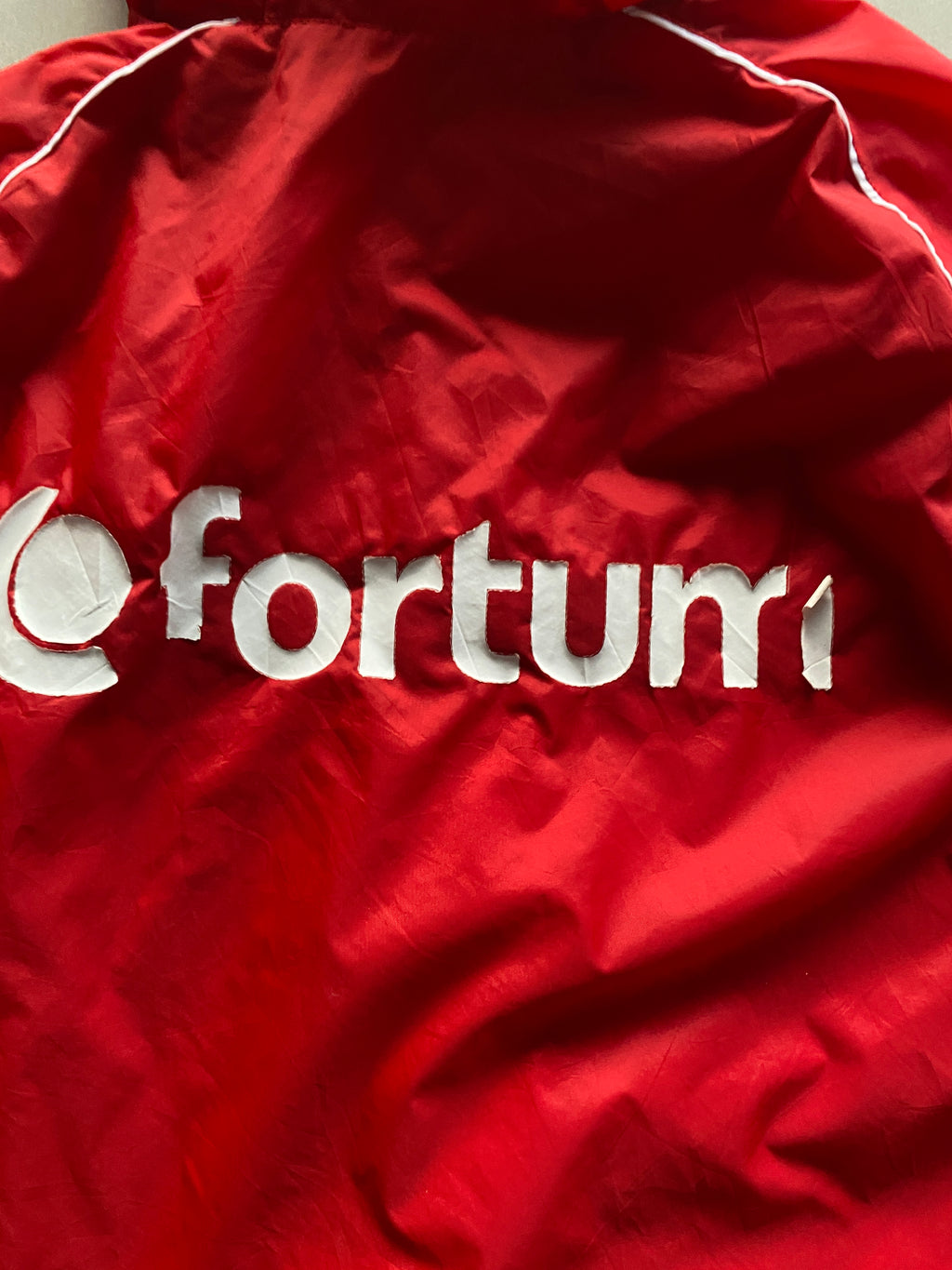 ADIDAS HOODED JACKET - L