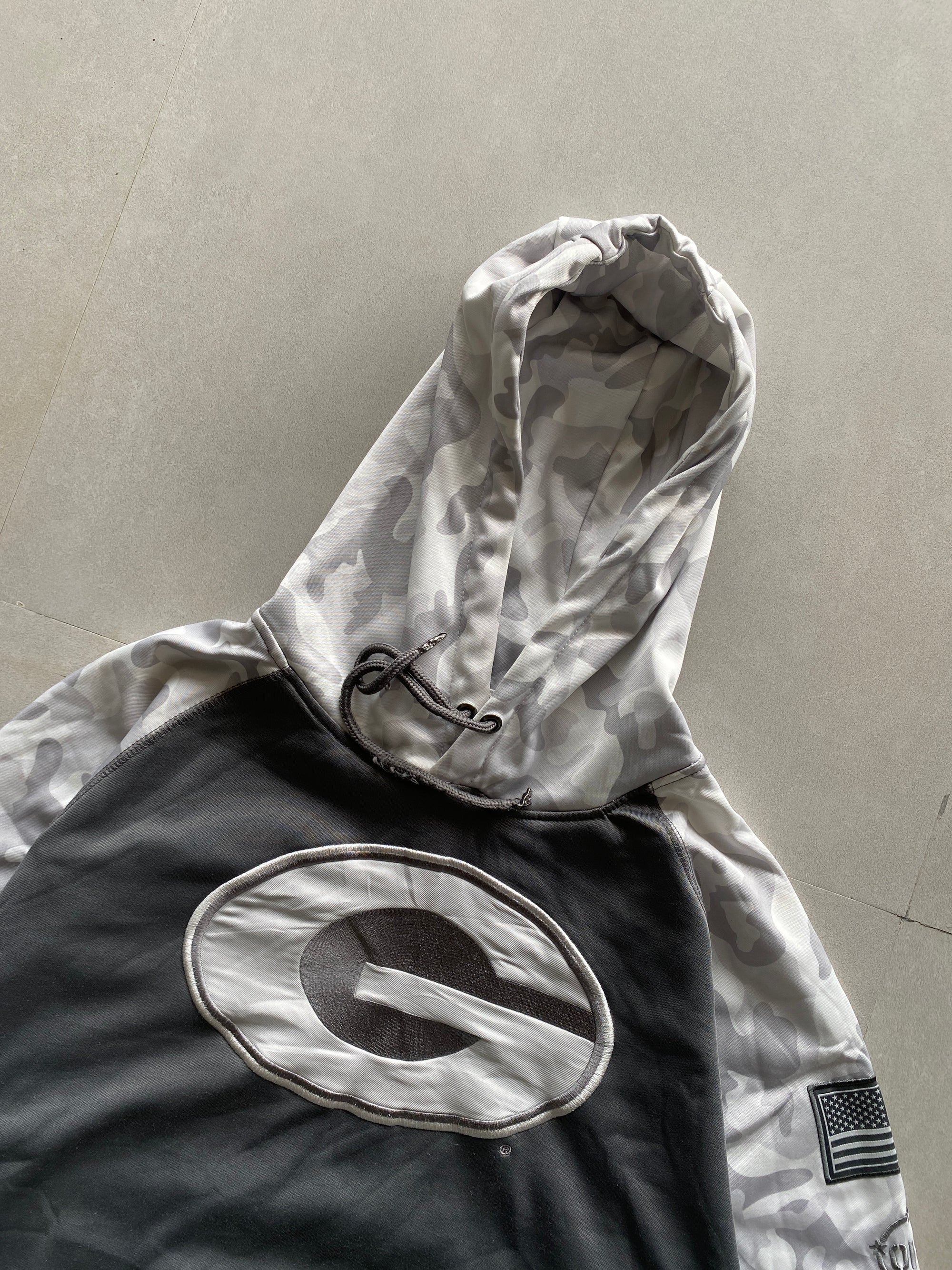 VINTAGE HOODIE - XL