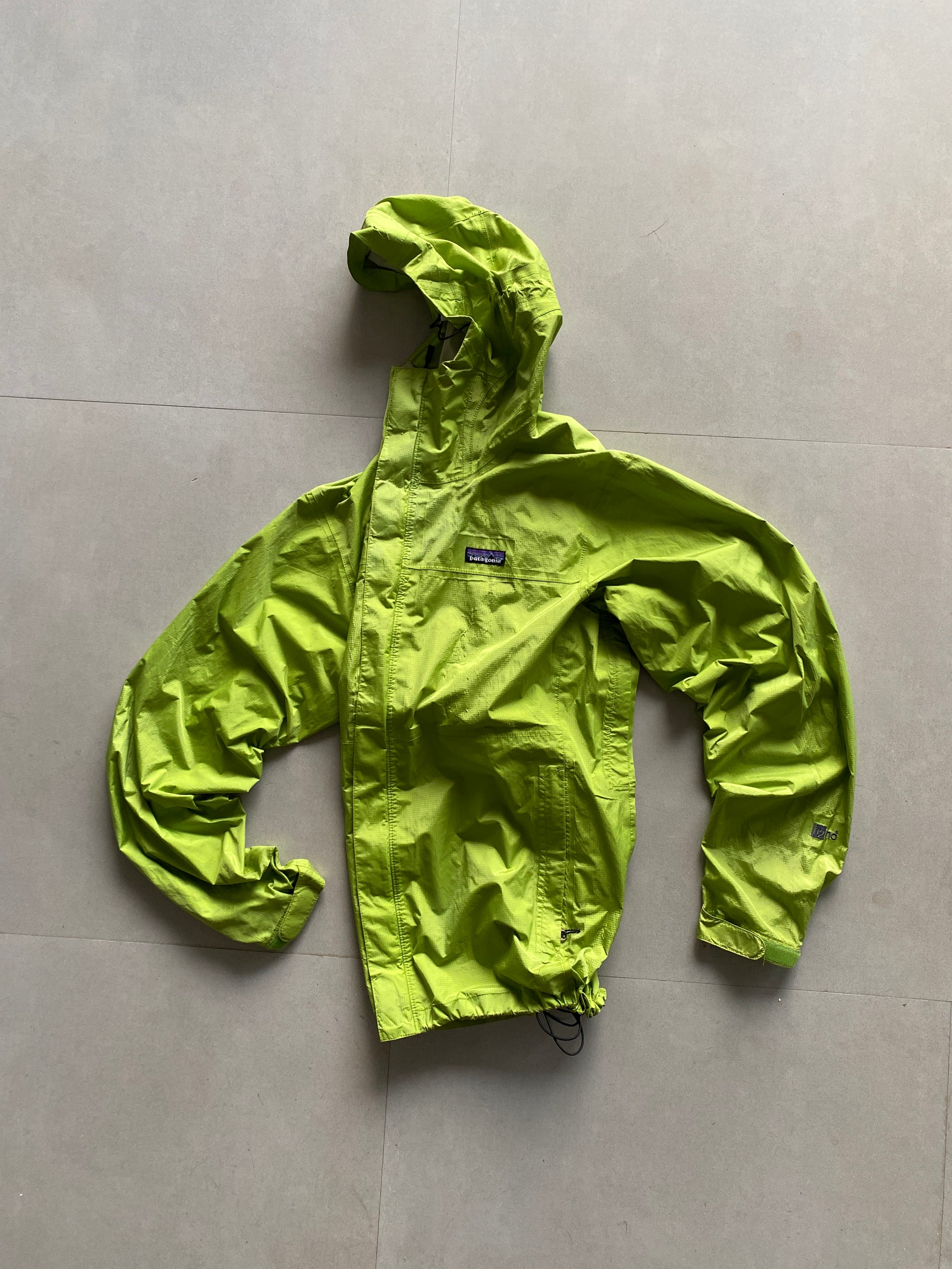 PATAGONIA TORRENTSHELL H2N0 JACKET - L
