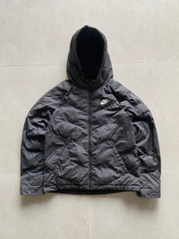 NIKE SYNTHETIC FILL HOODED PUFFER JACKET - S