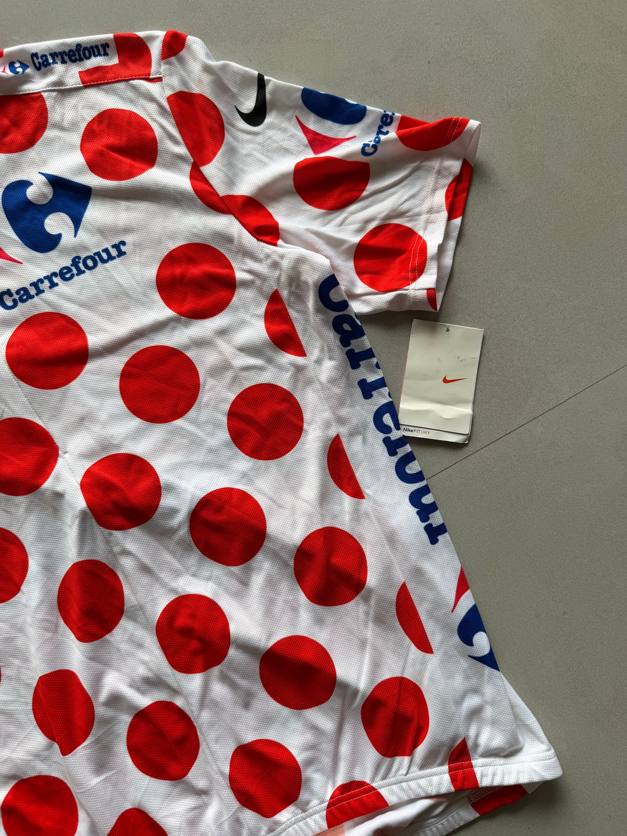 NIKE CYCLING TEE WITH TAGS - S