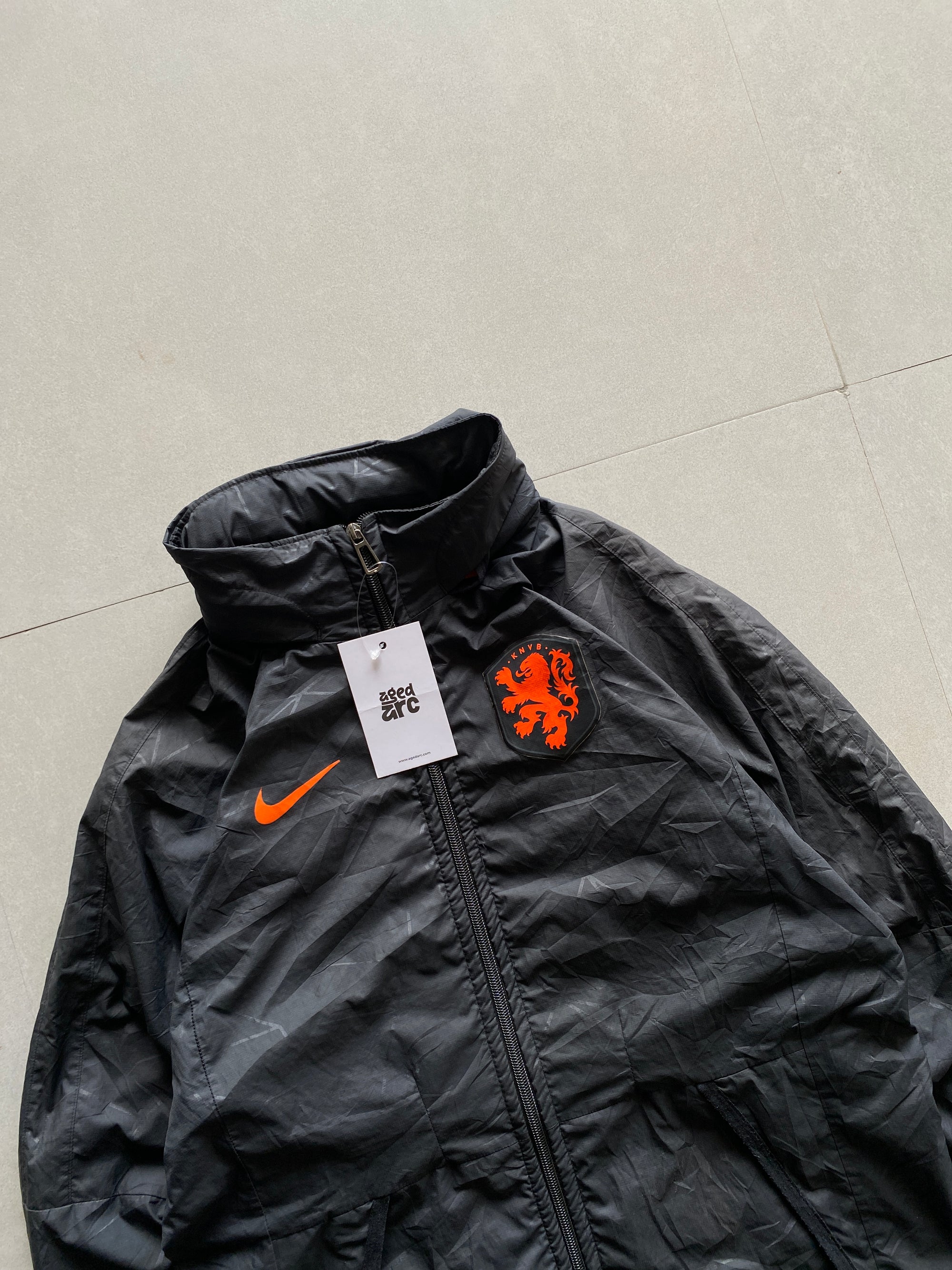 NIKE NETHERLANDS BIG SWOOSH JACKET - M