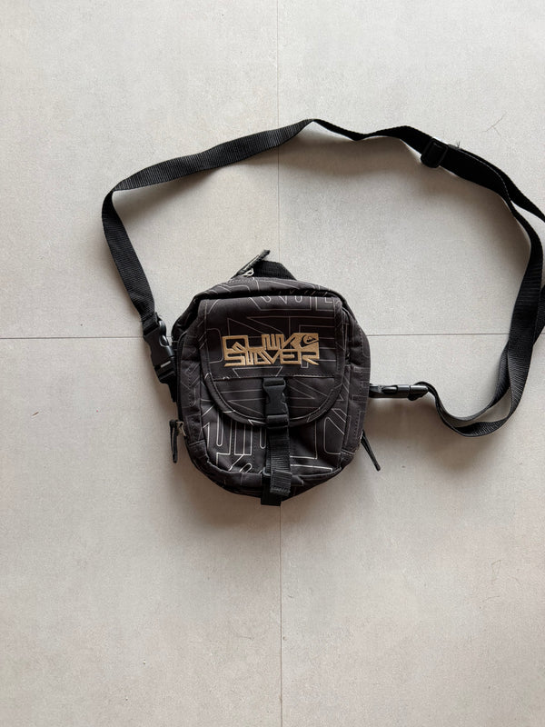 QUIK SILVER SLING BAG