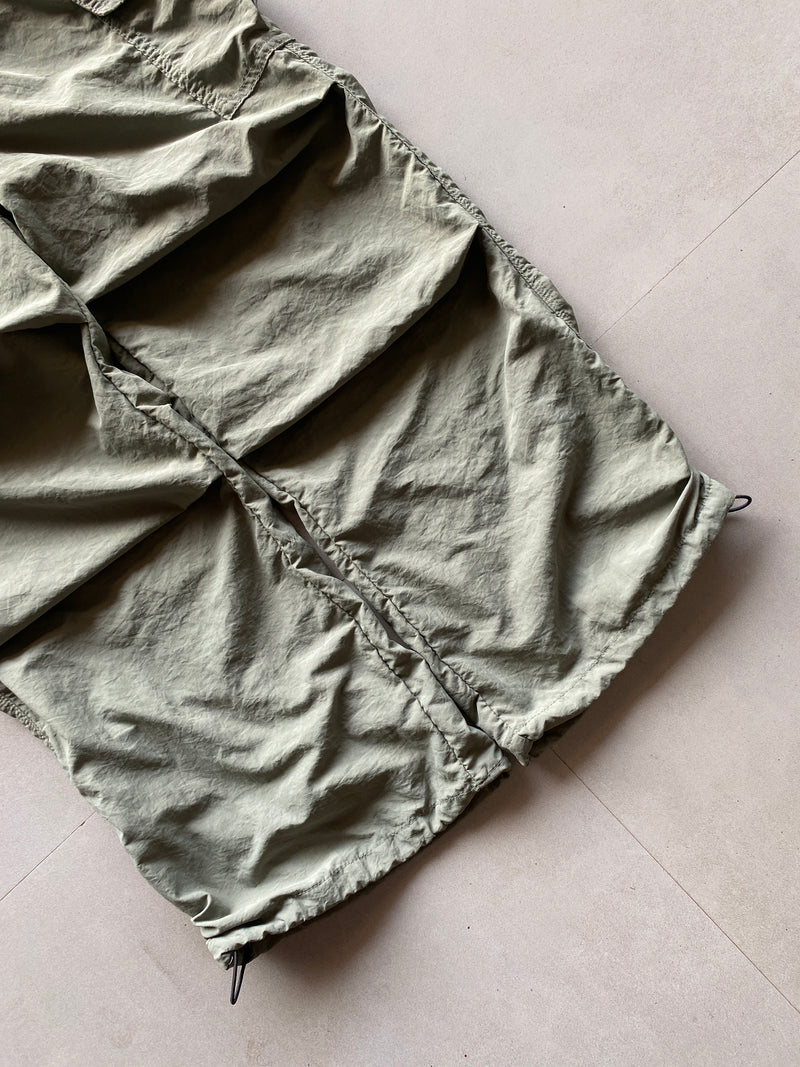 BAGGY PARACHUTE TRACK PANT -