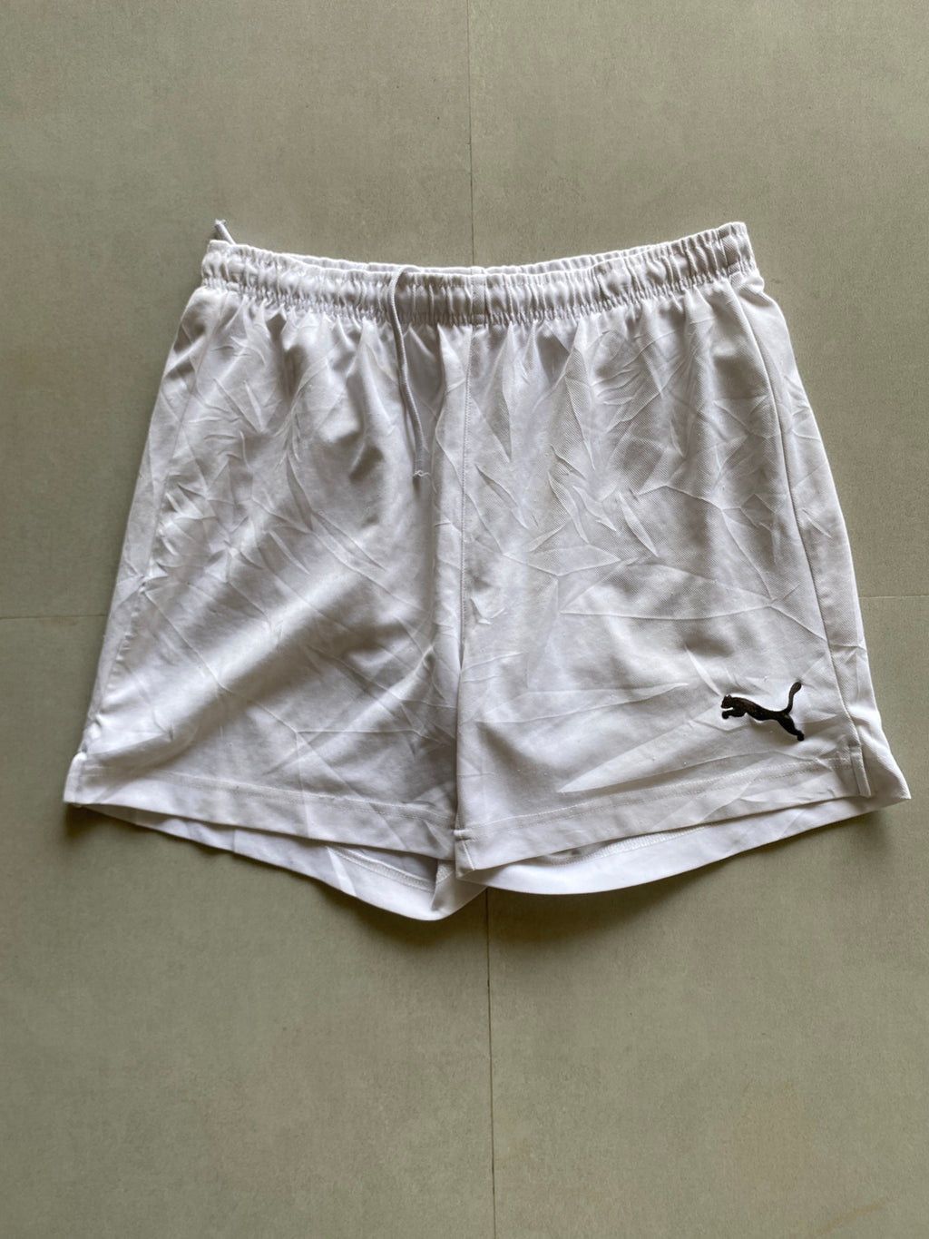 PUMA BASIC SHORTS - M
