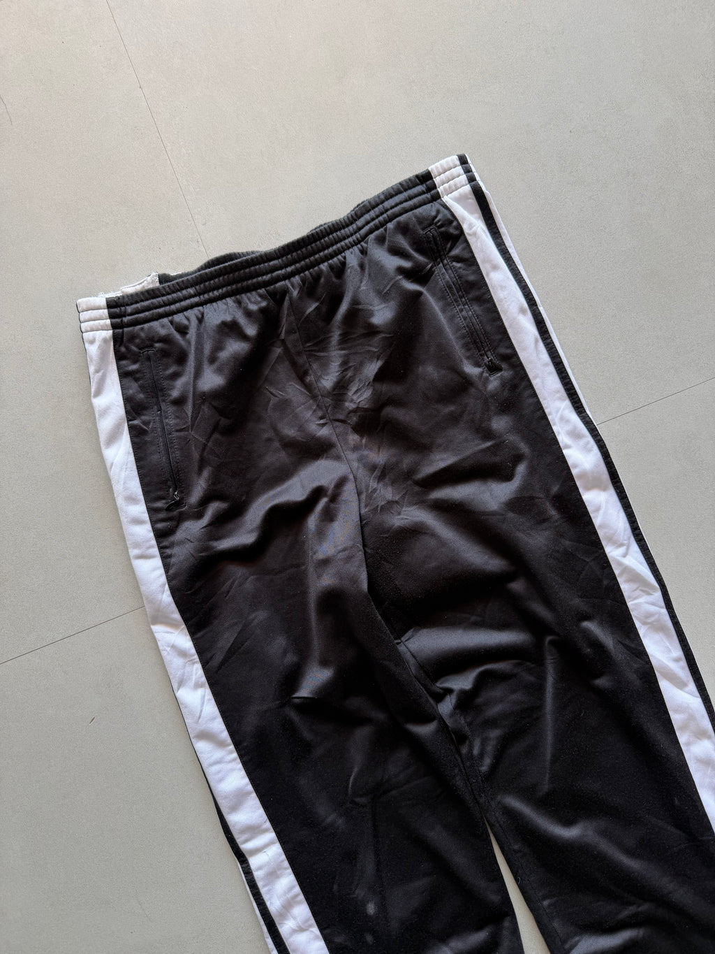90S ADIDAS BAGGY TRACK PANT - M