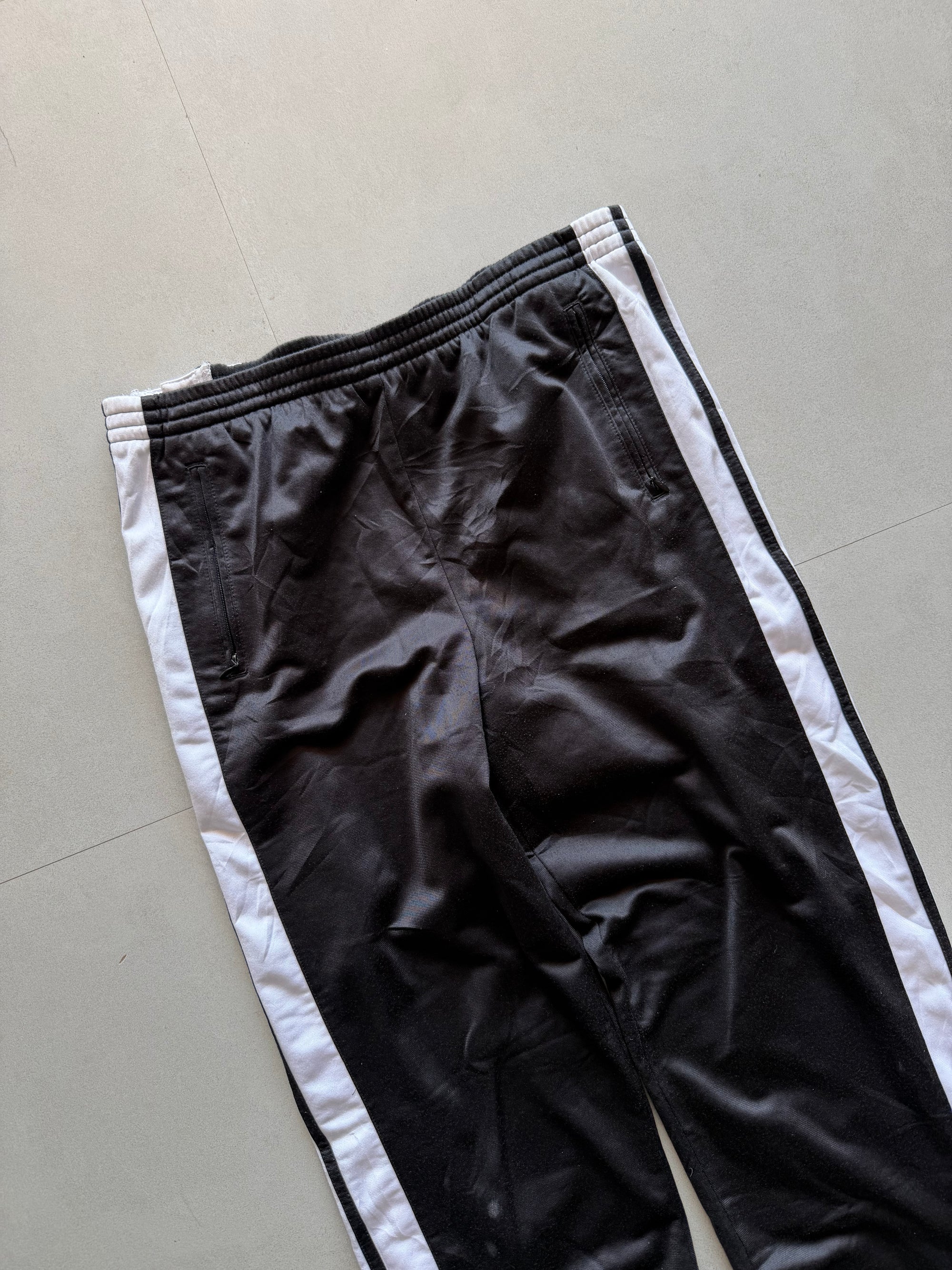 90S ADIDAS BAGGY TRACK PANT - M