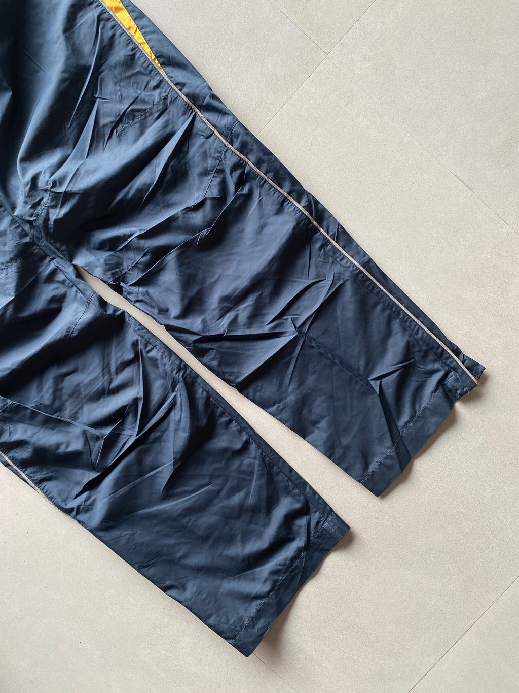 NIKE BAGGY TRACK PANT - M