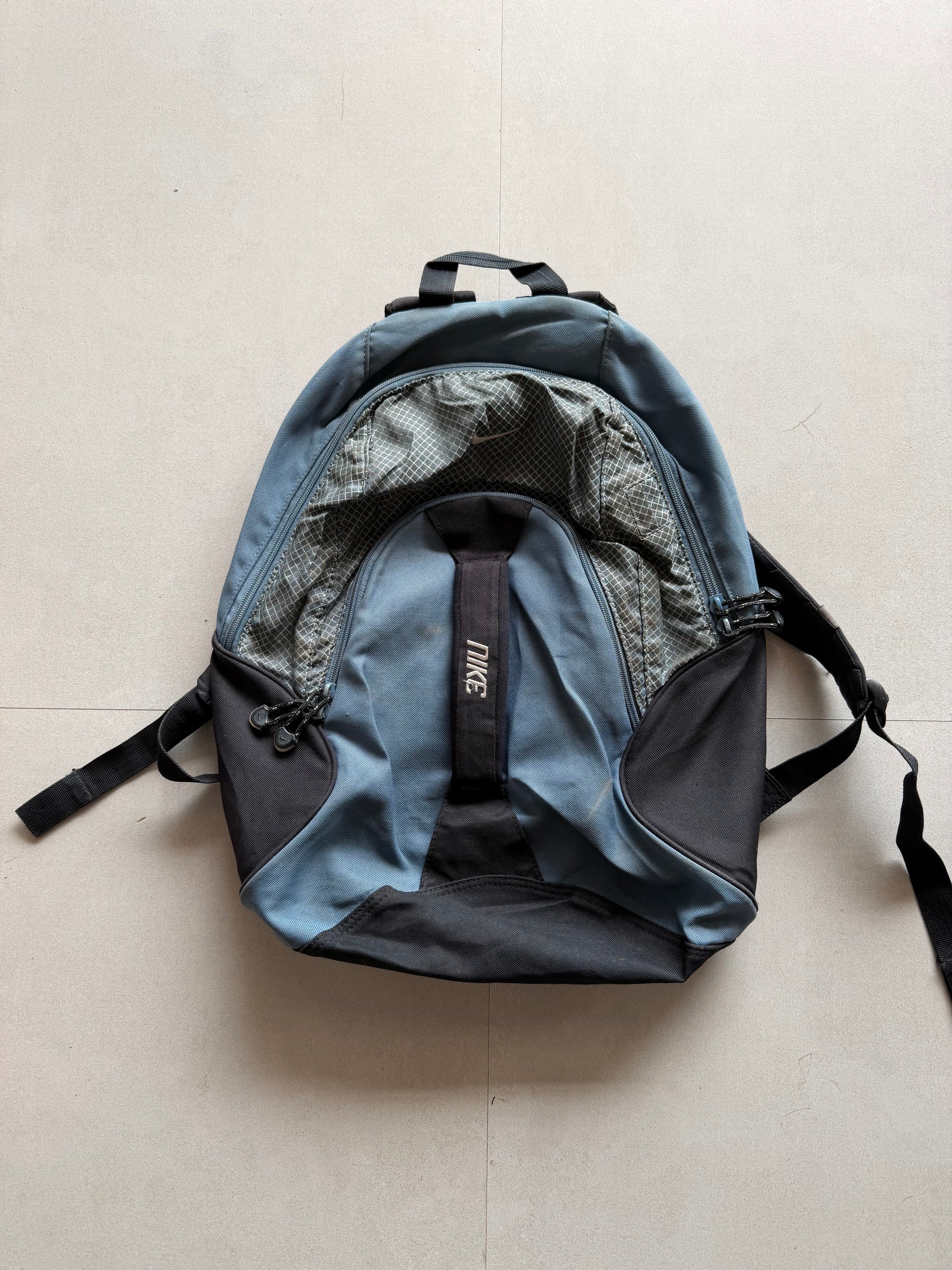 00S NIKE BAG
