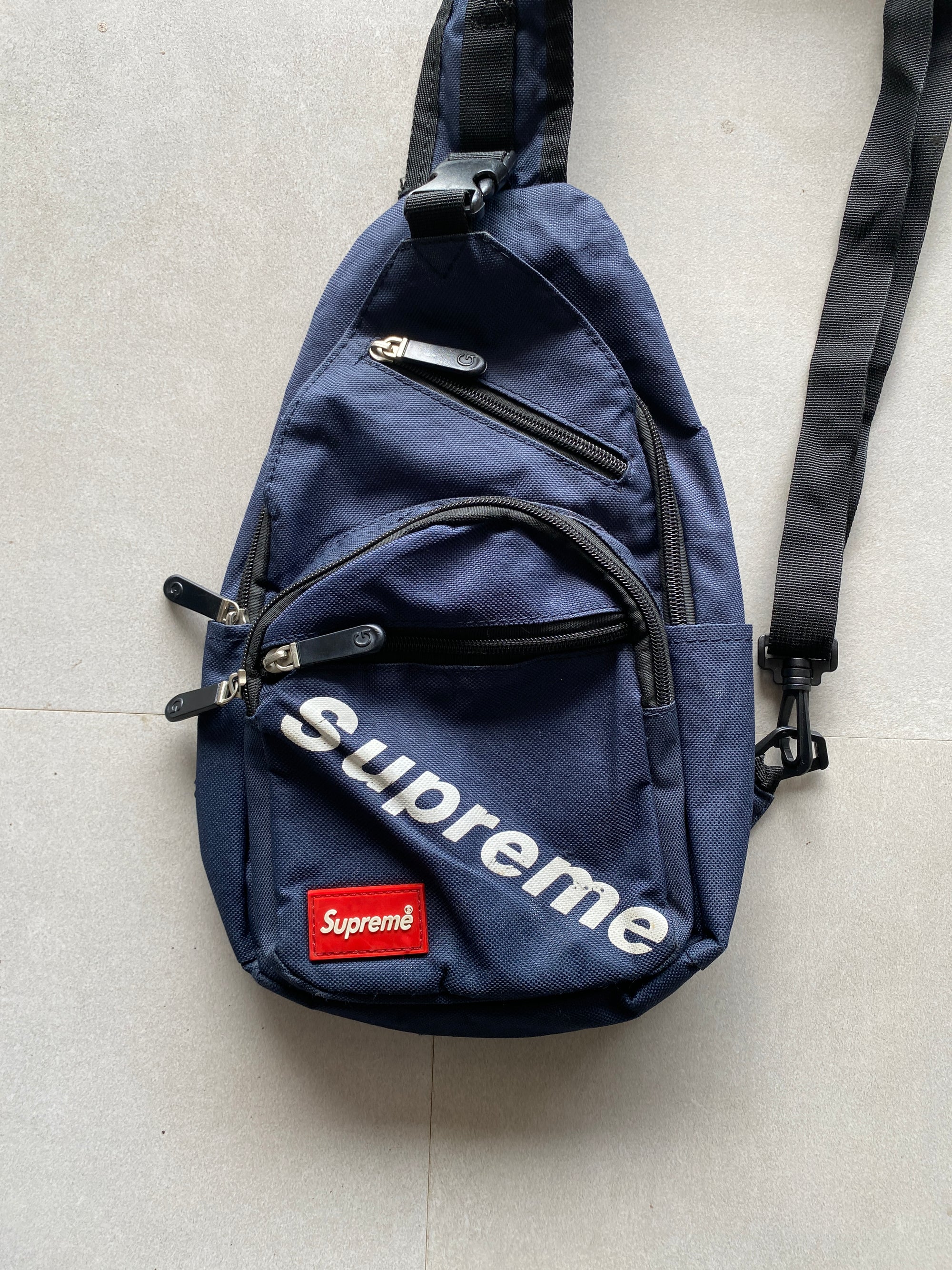 SUPREME CROSS BODY BAG