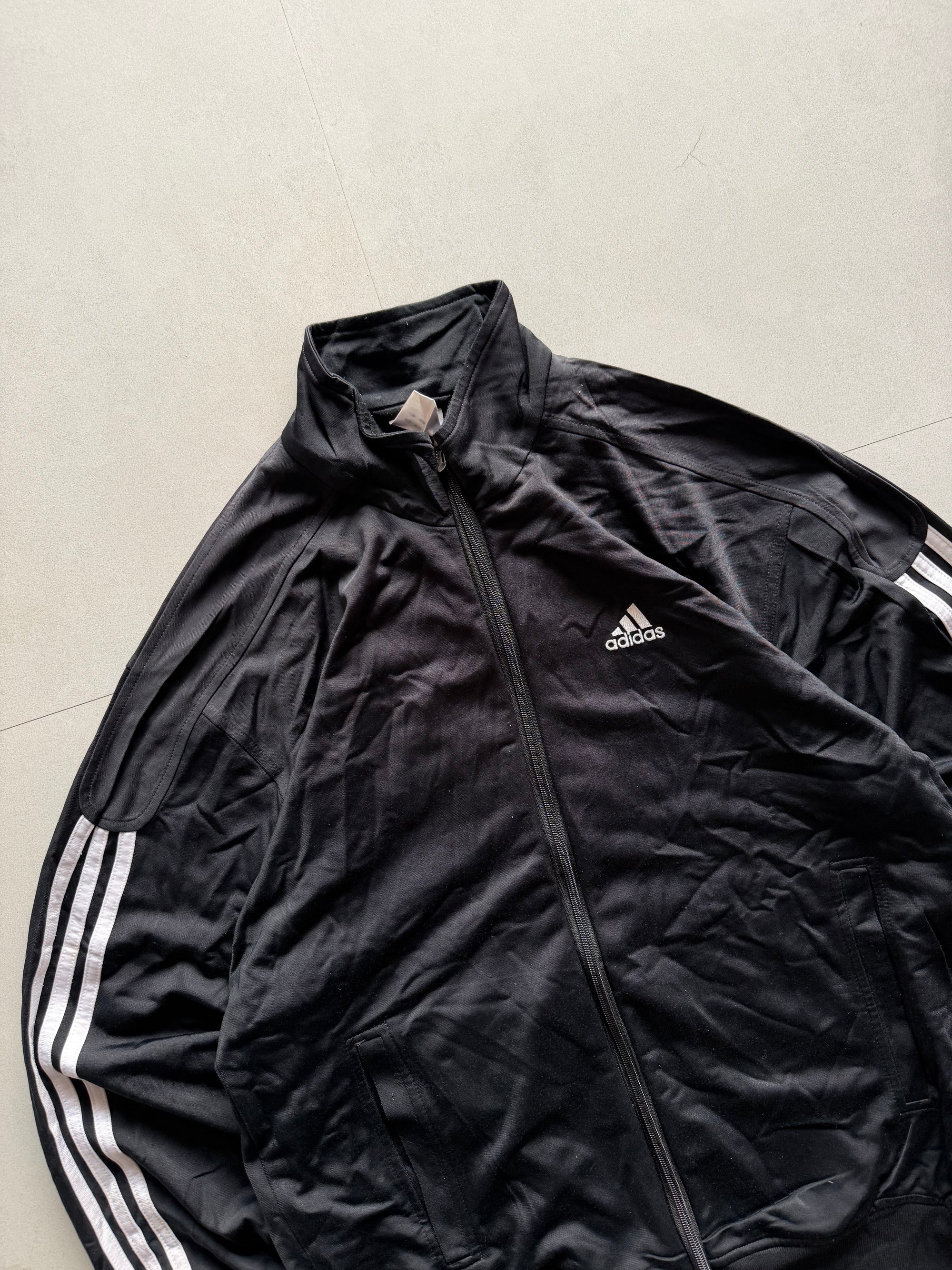 ADIDAS STRIPED JACKET - M