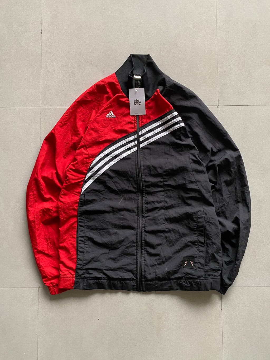 VINTAGE ADIDAS STRIPED JACKET - M