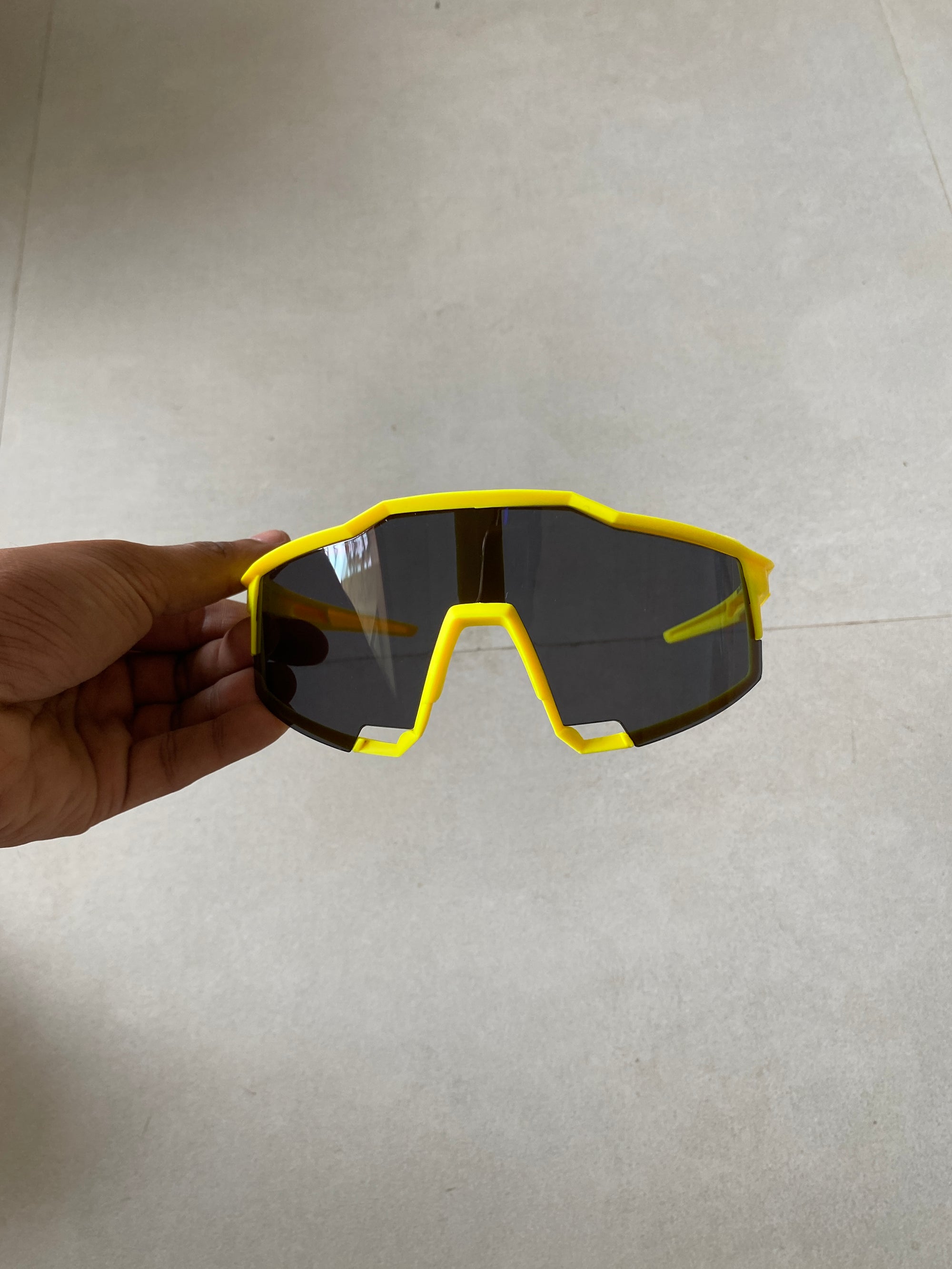 UV PROTECTED SPORTS GOGGLES