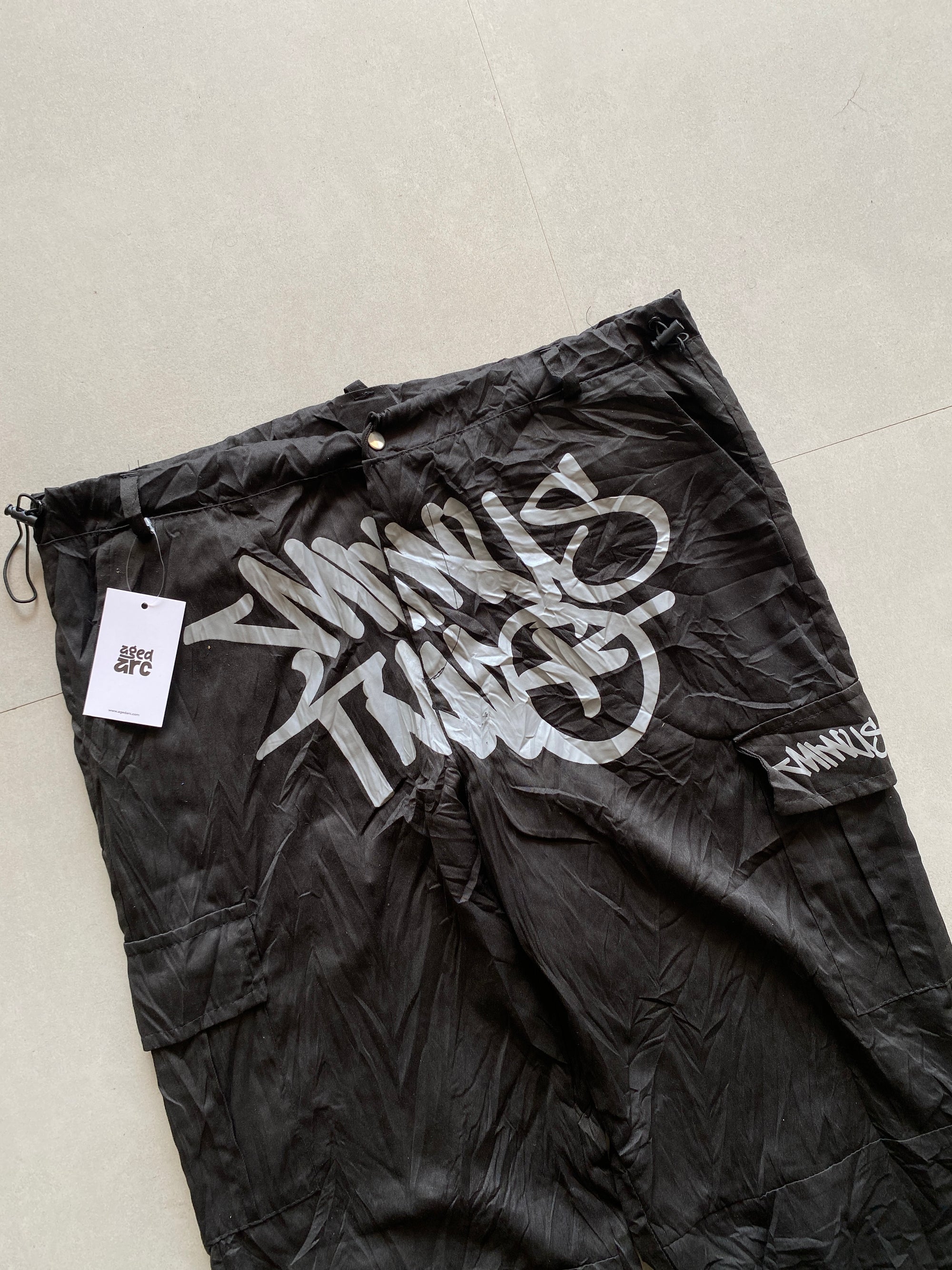 BAGGY PRINTED TRACK PANT - L