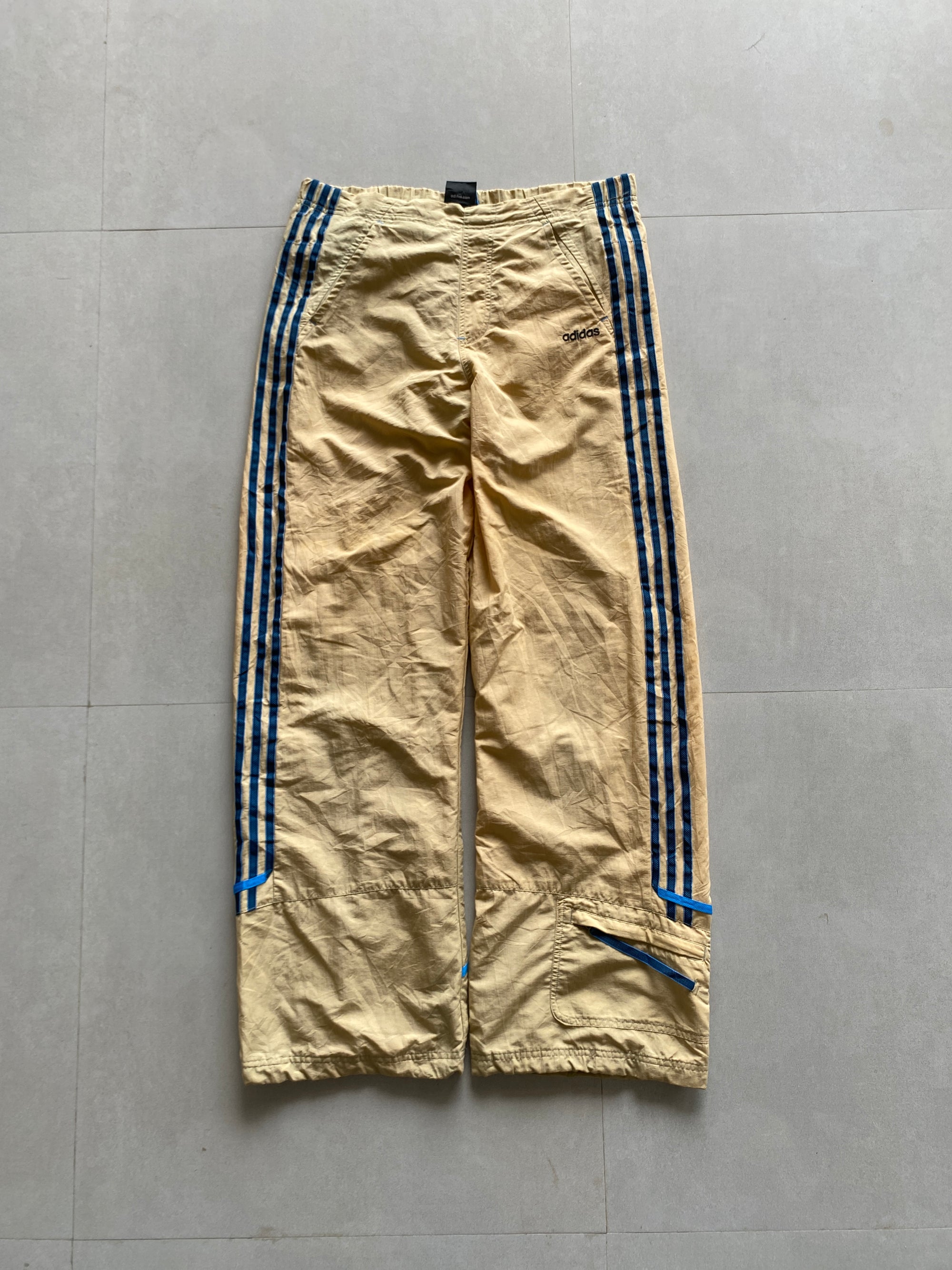 ADIDAS BAGGY STRIPED TRACK PANT - M