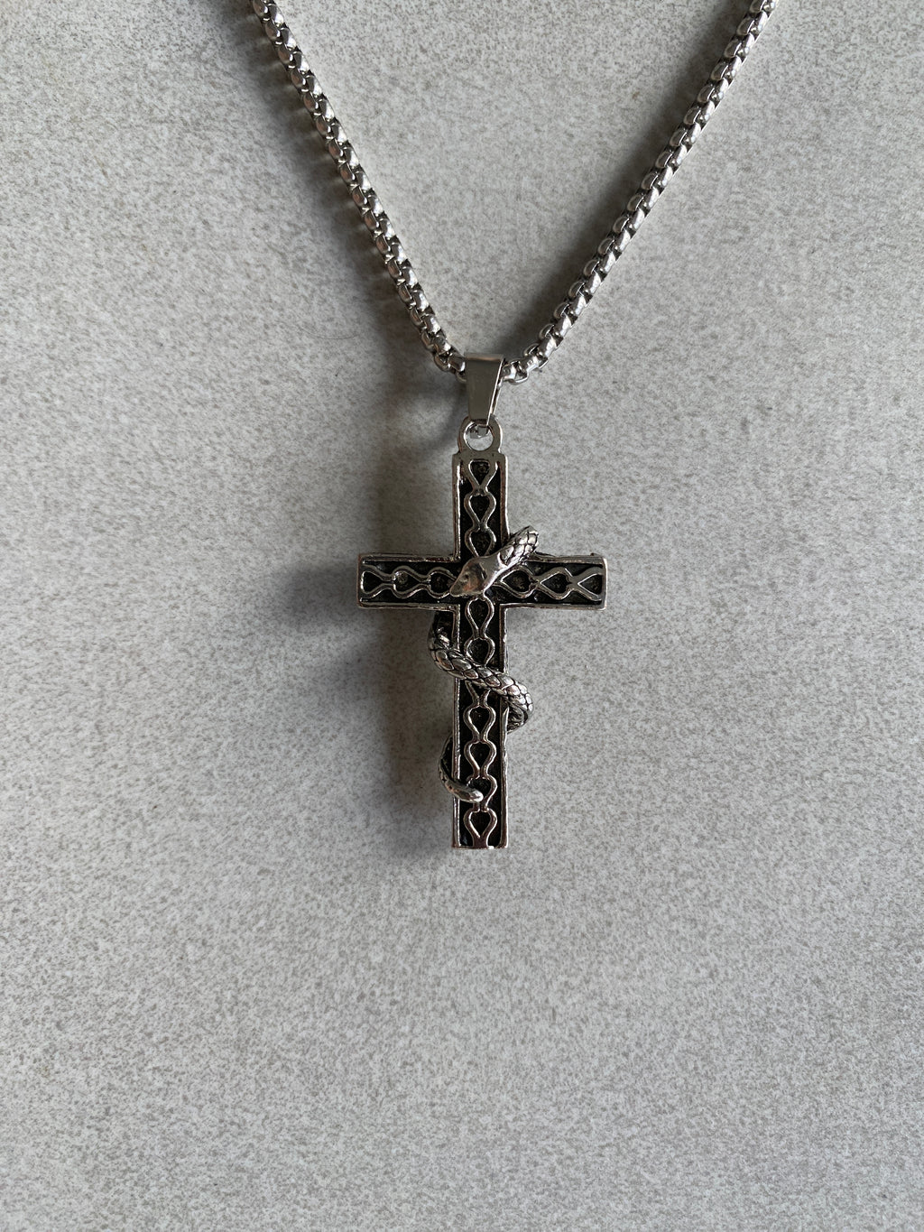 SNAKE CROSS PENDANT CHAIN