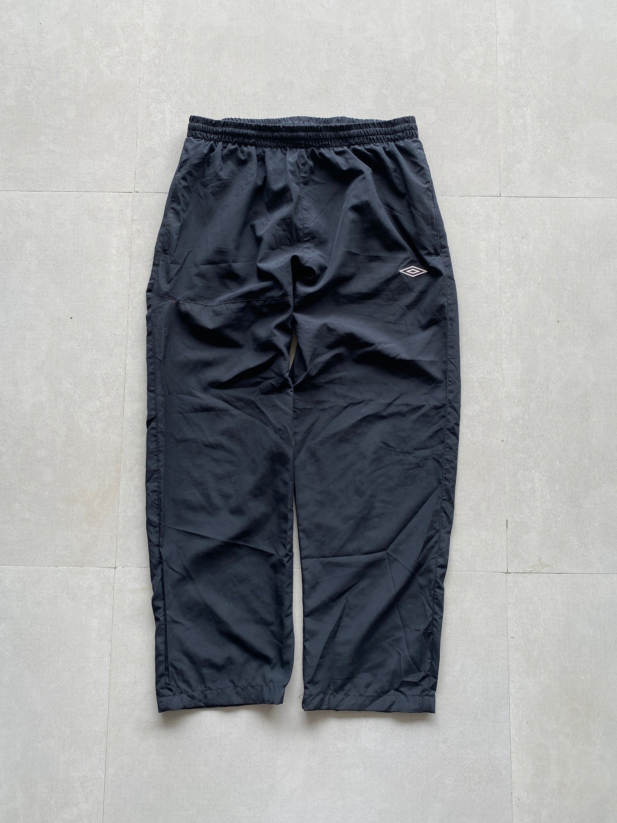 UMBRO TRACK PANT - M