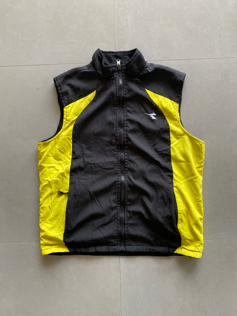 DIADORA REVERSIBLE VEST JACKET - M