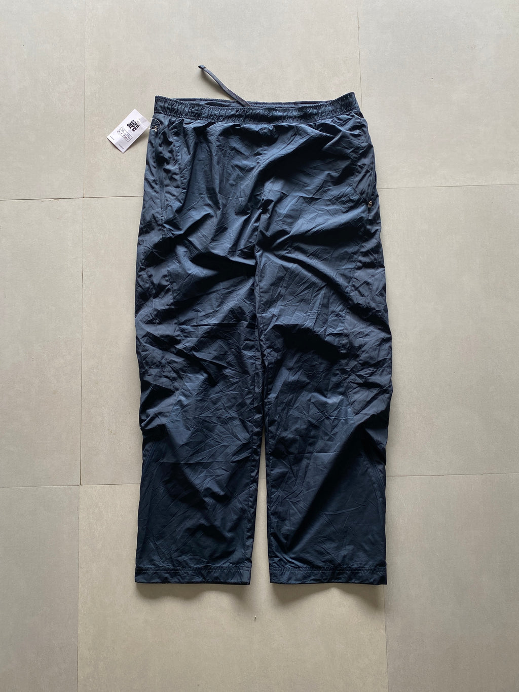 NIKE BAGGY TRACK PANT - M
