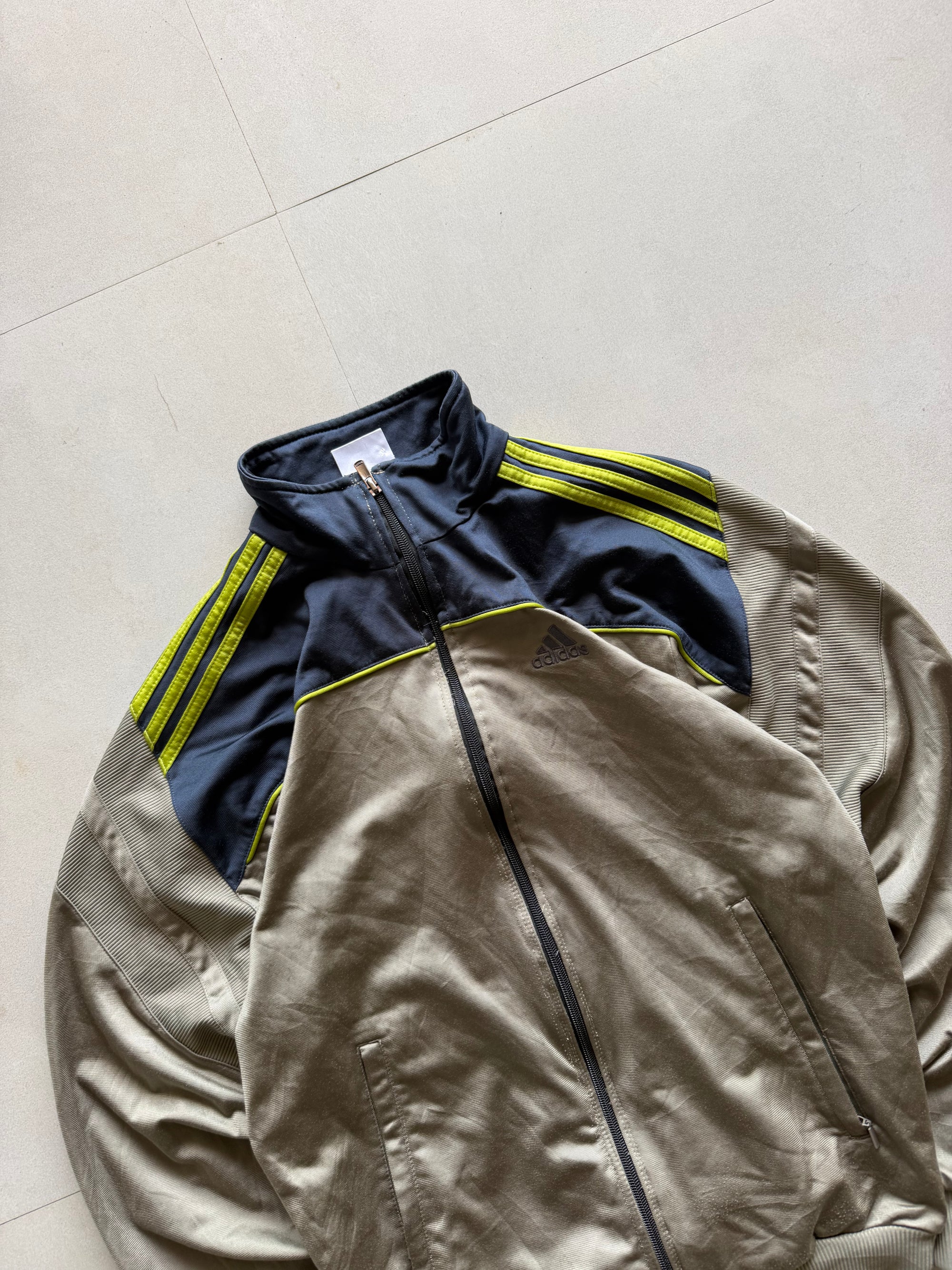 00S ADIDAS STIPED JACKET -