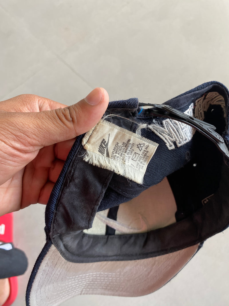 90S NIKE BIG LOGO CAP