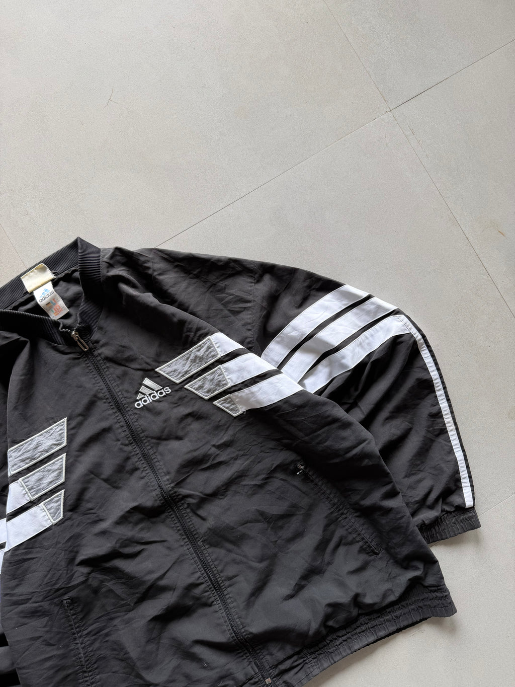 VINTAGE ADIDAS STRIPED JACKET - XL