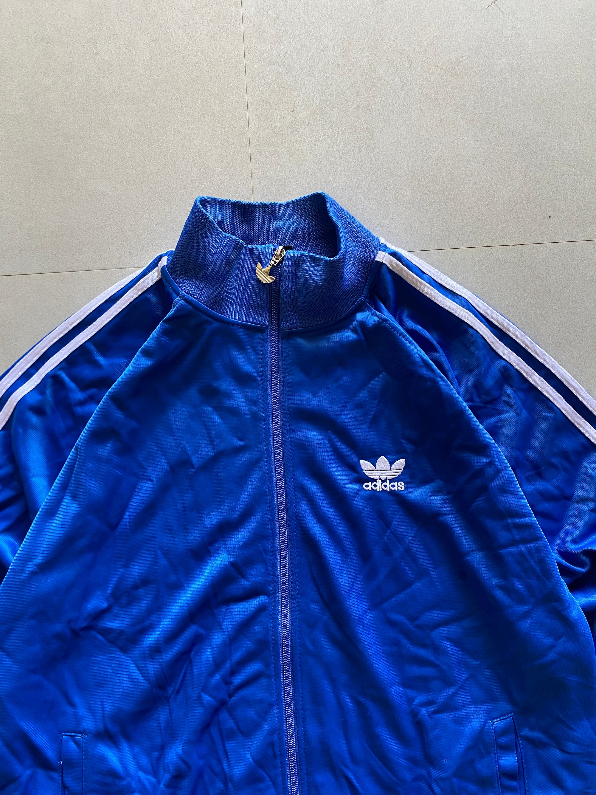 ADIDAS STRIPED JACKET - L