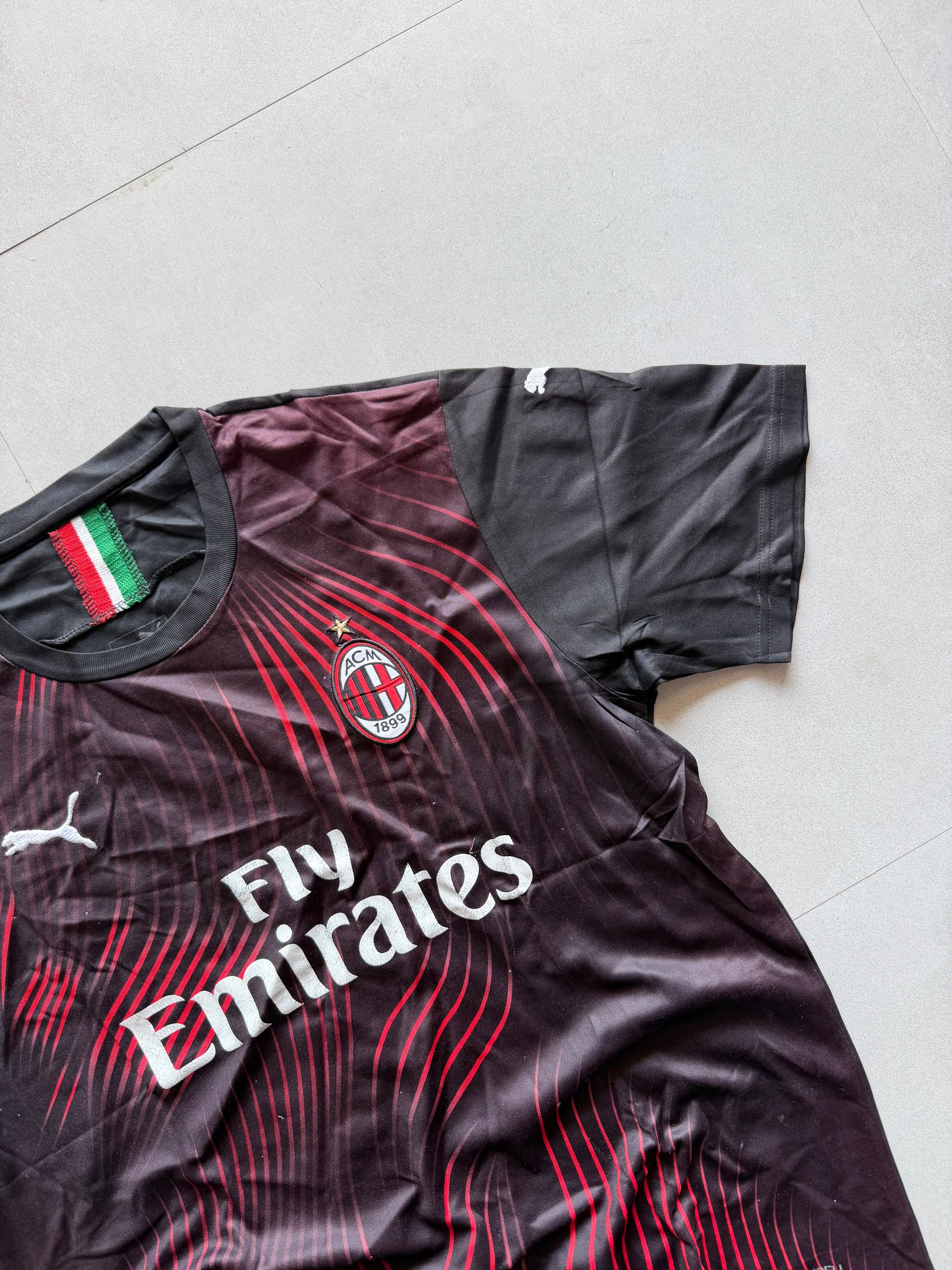 2019 PUMA AC MILAN JERSEY - M