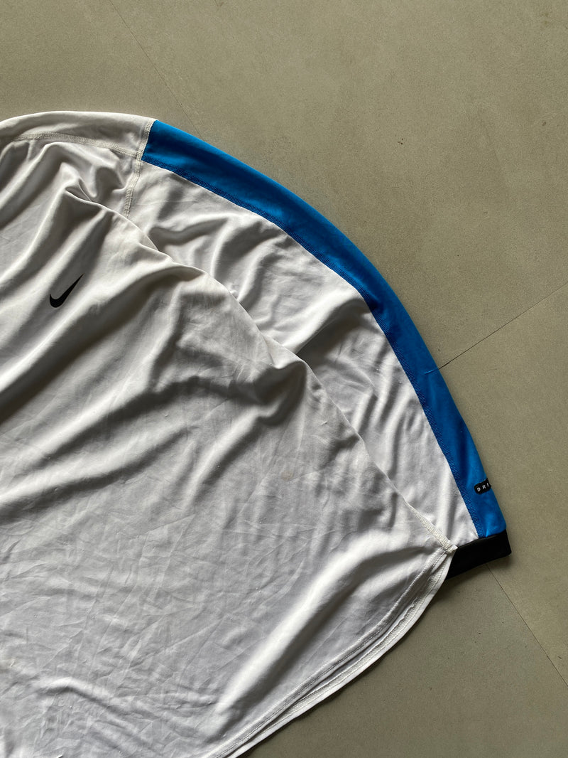 90s NIKE FULL SLEEVE DRI-FIT TEE - M