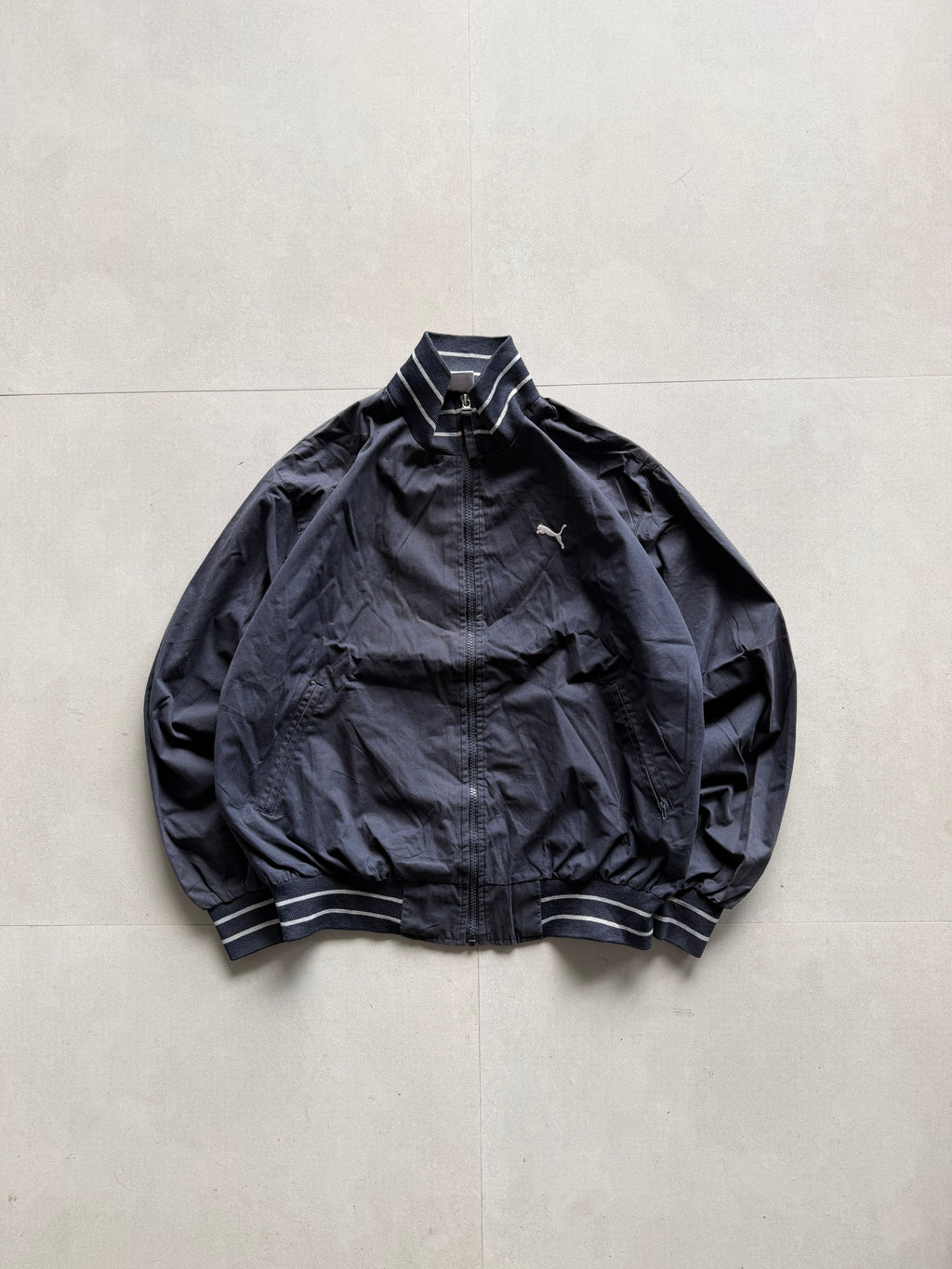 PUMA BOMBER JACKET - L