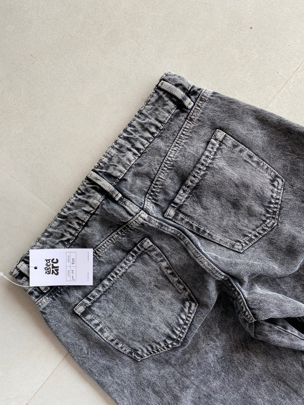 STRIGHT FIT DENIM - S