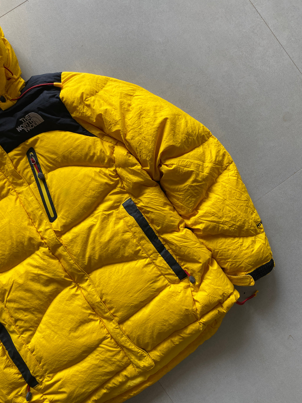 THE NORTH FACE SUMMIT SERIES HYVENT 800 PUFFER JACKET - S
