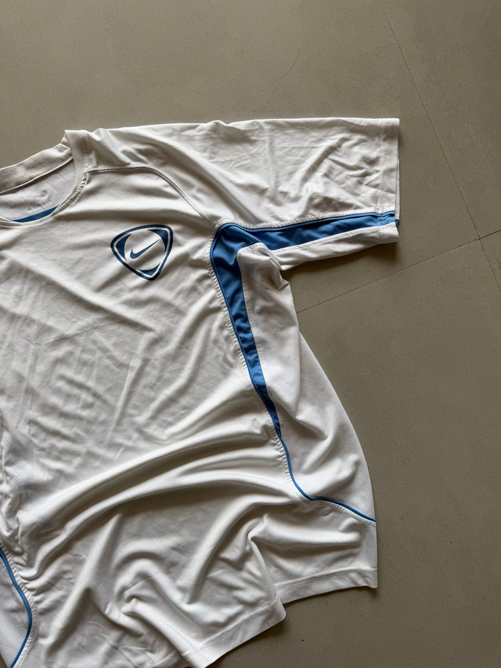 NIKE DRI-FIT TEE - XL