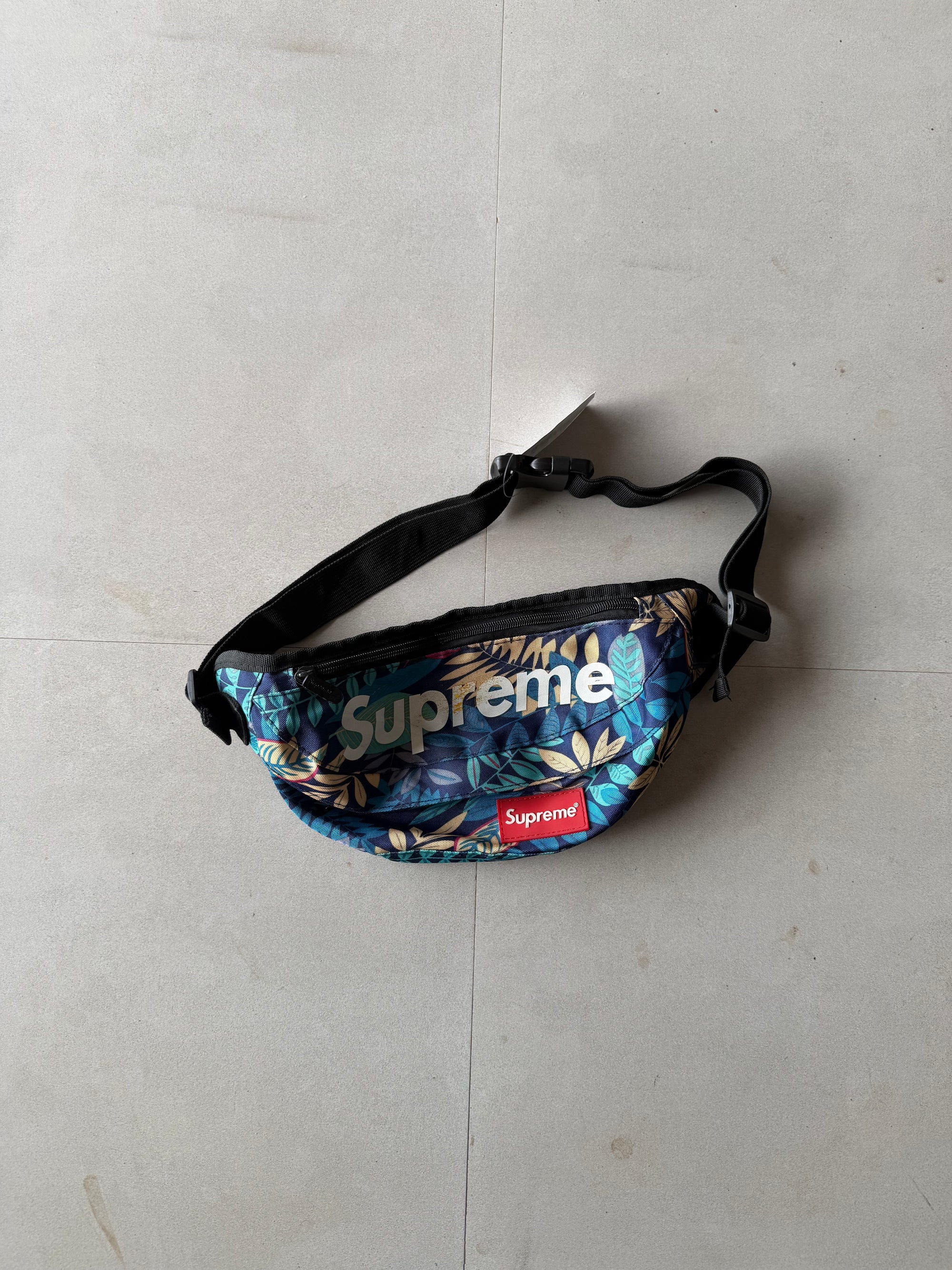 SUPREME FANNY PACK
