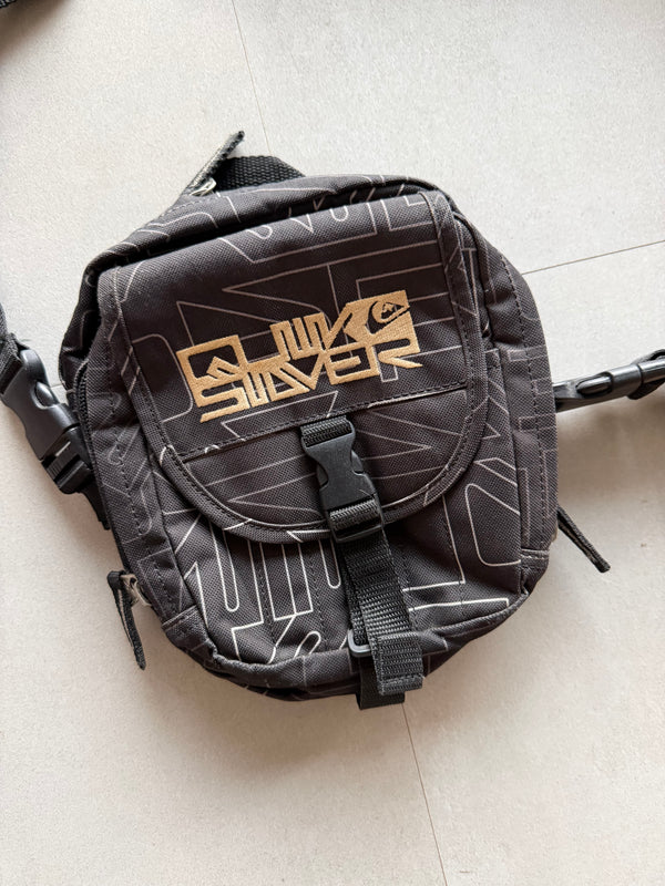 QUIK SILVER SLING BAG