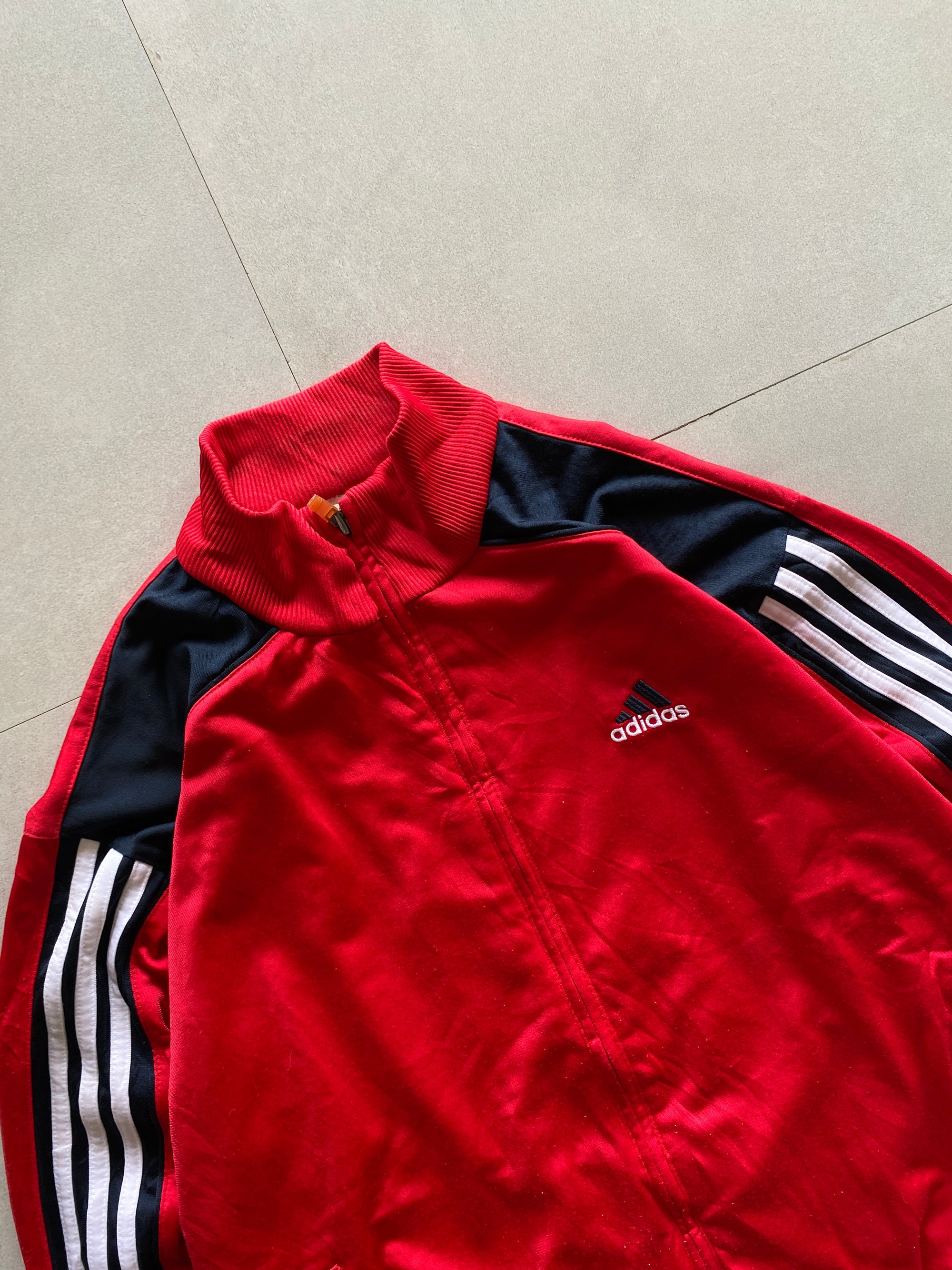 VINTAGE ADIDAS STRIPED JACKET - M