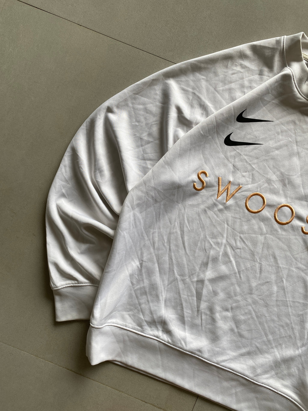 NIKE MULTI SWOOSH SWEATSHIRT - M