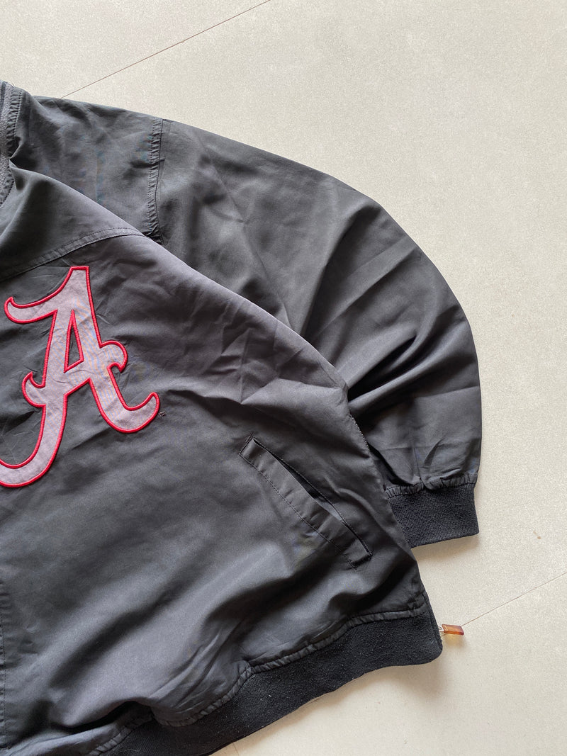 NIKE CENTER SWOOSH PULL OVER - S