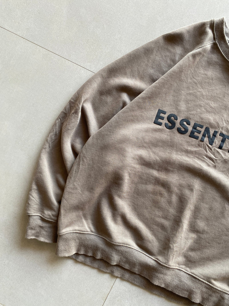 ESSENTIALS SWEATSHIRT - M