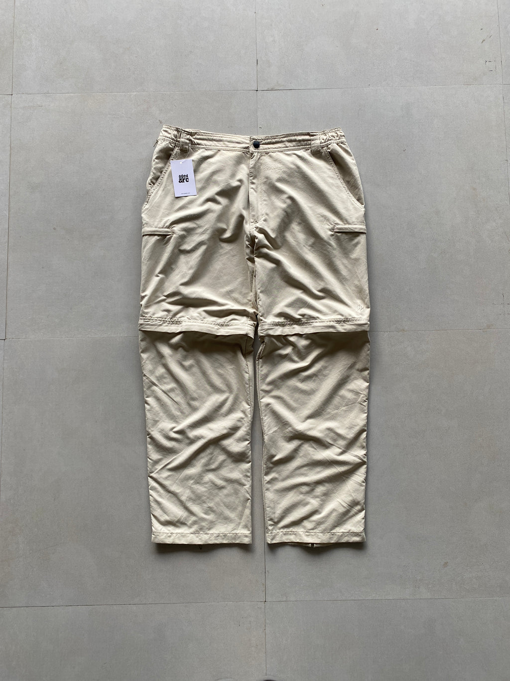 QUECHUA CONVERTIBLE OUTDOOR PANT - L