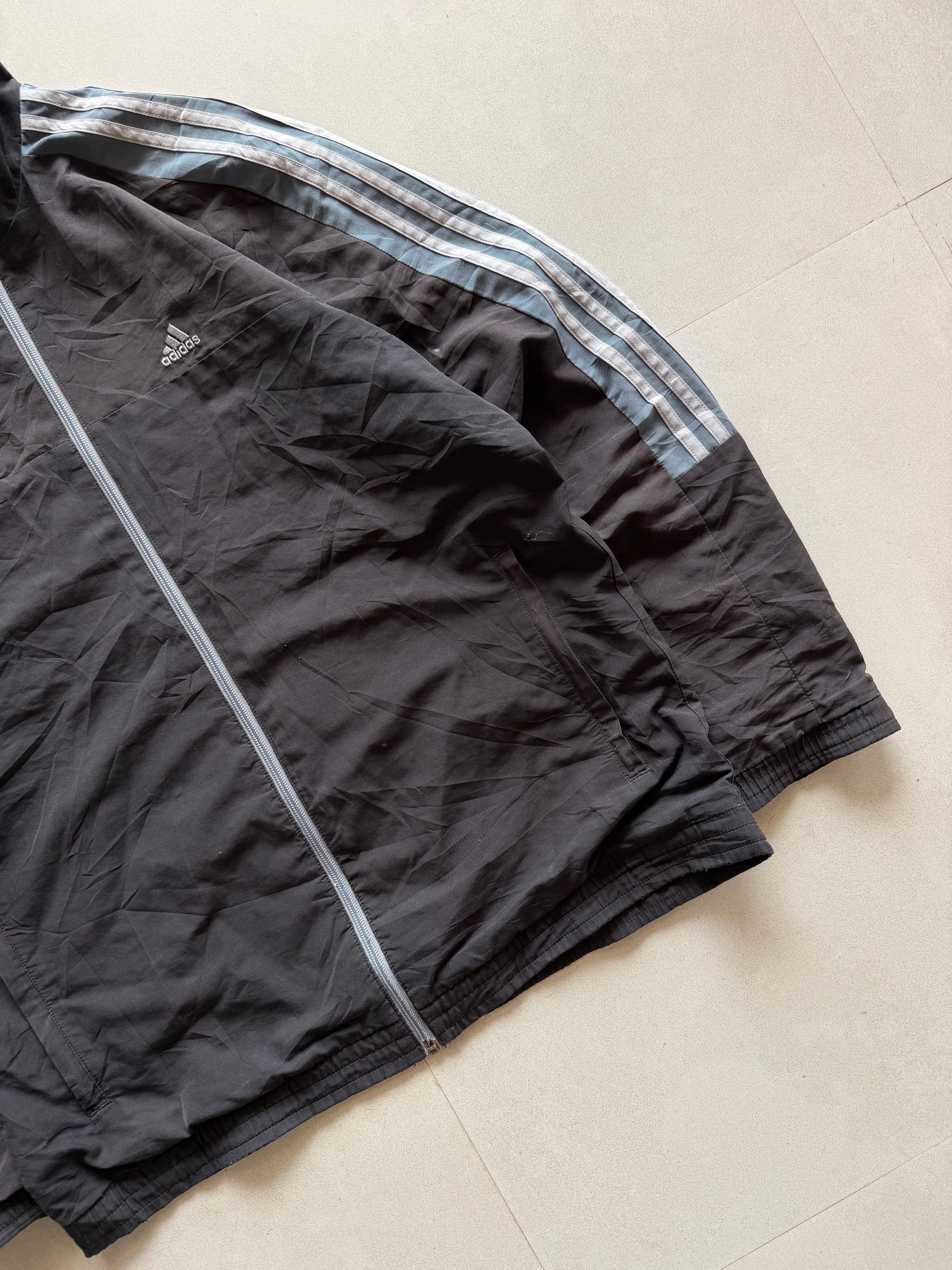 ADIDAS STRIPED JACKET - M
