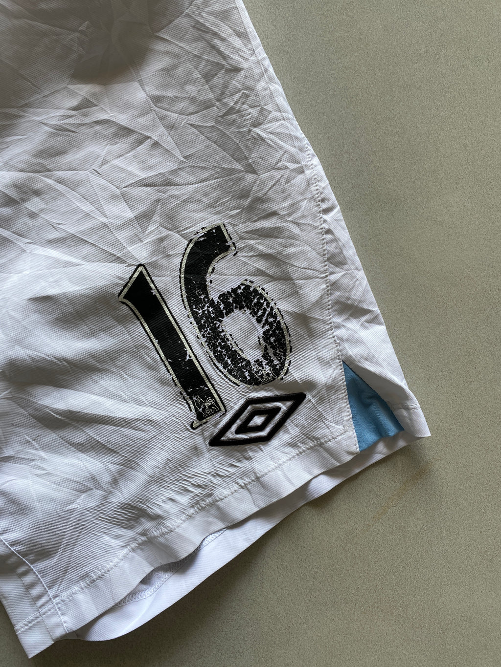 UMBRO MANCHESTER CITY SHORTS - M