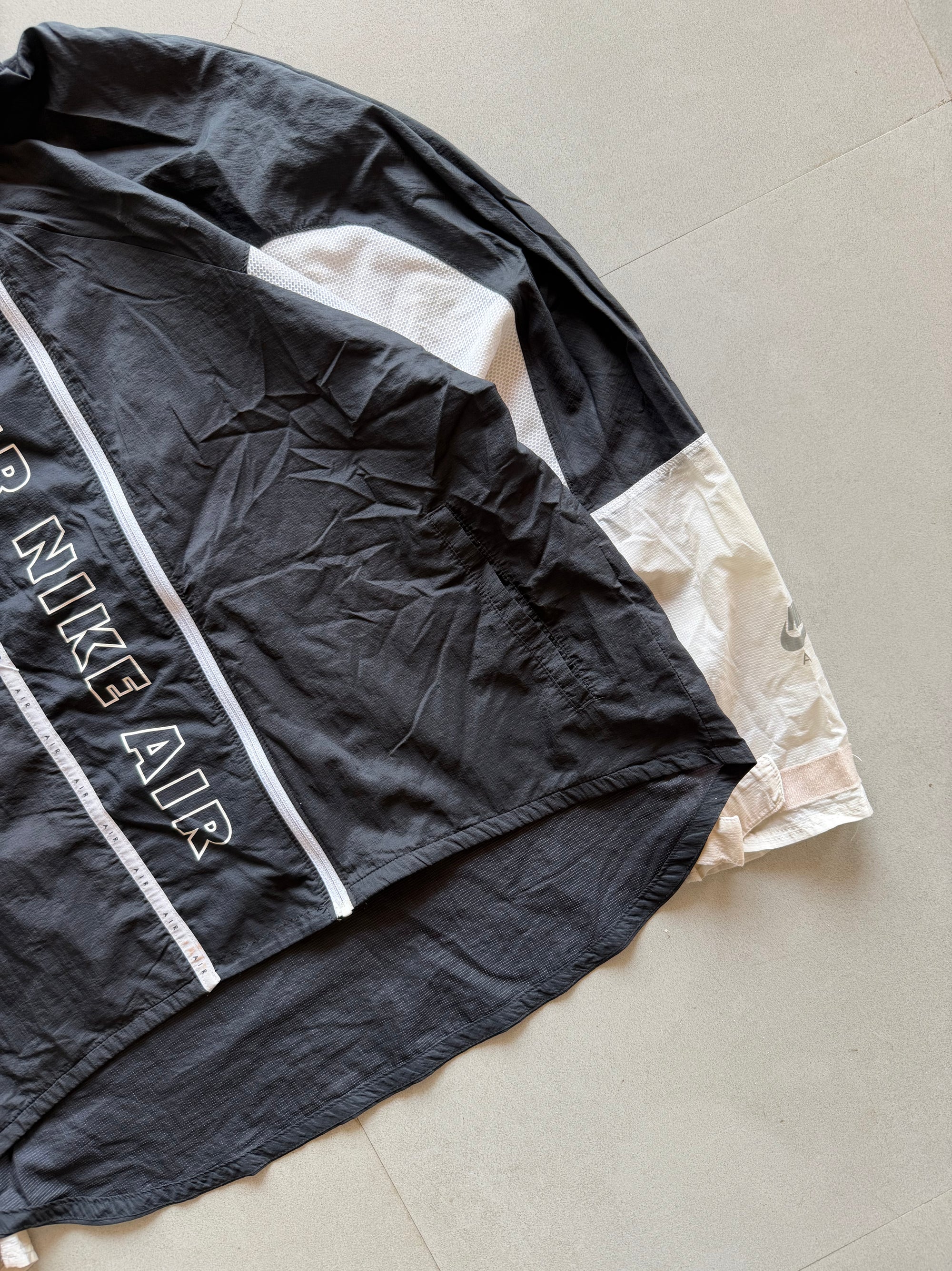 NIKE AIR SPELL OUT JACKET - S