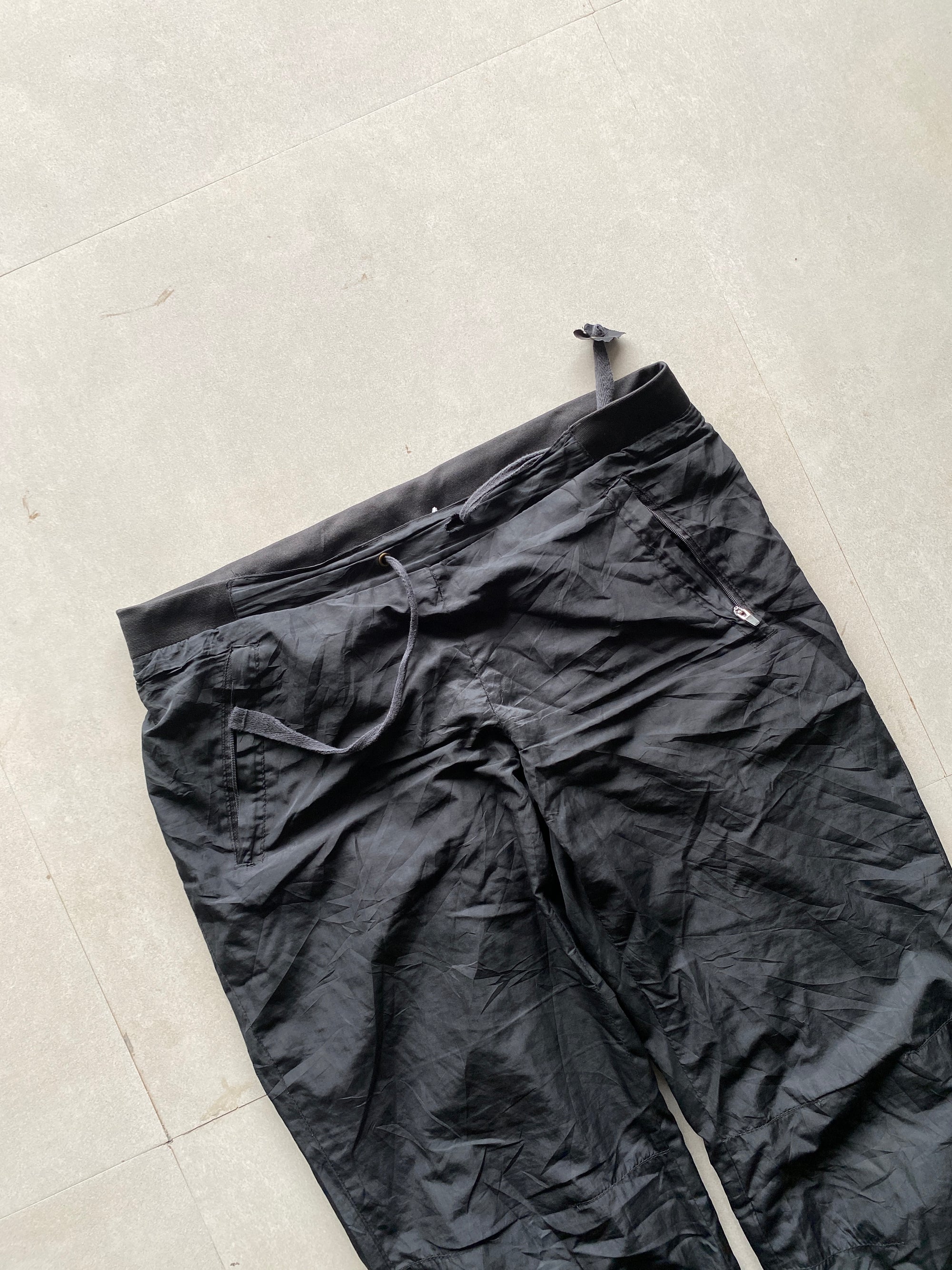 SPORTS EDITION BAGGY TRACK PANT - M