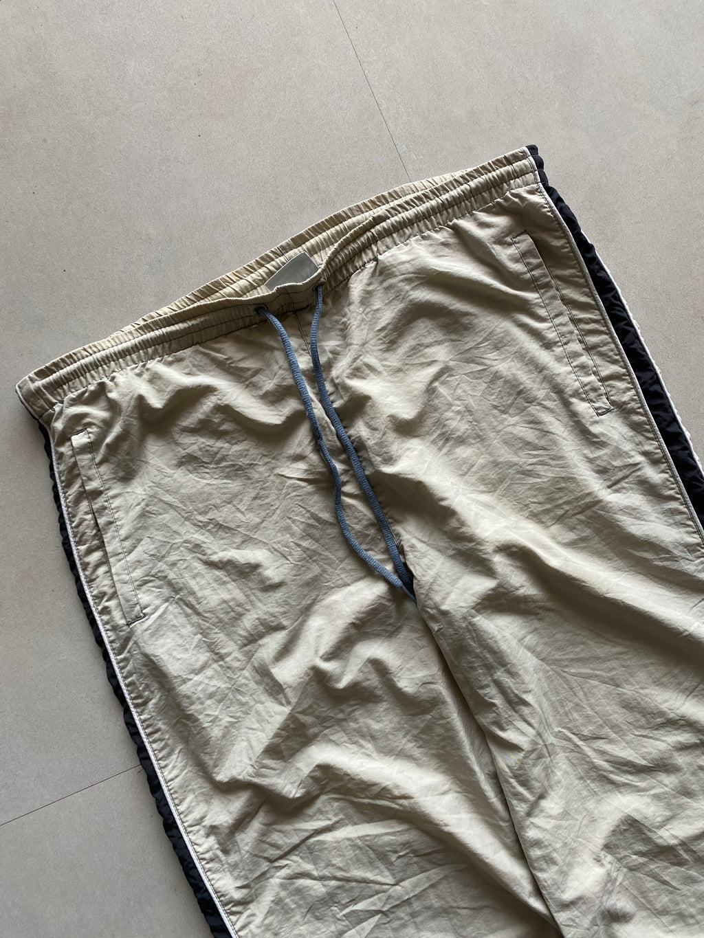 BAGGY TRACK PANT - M