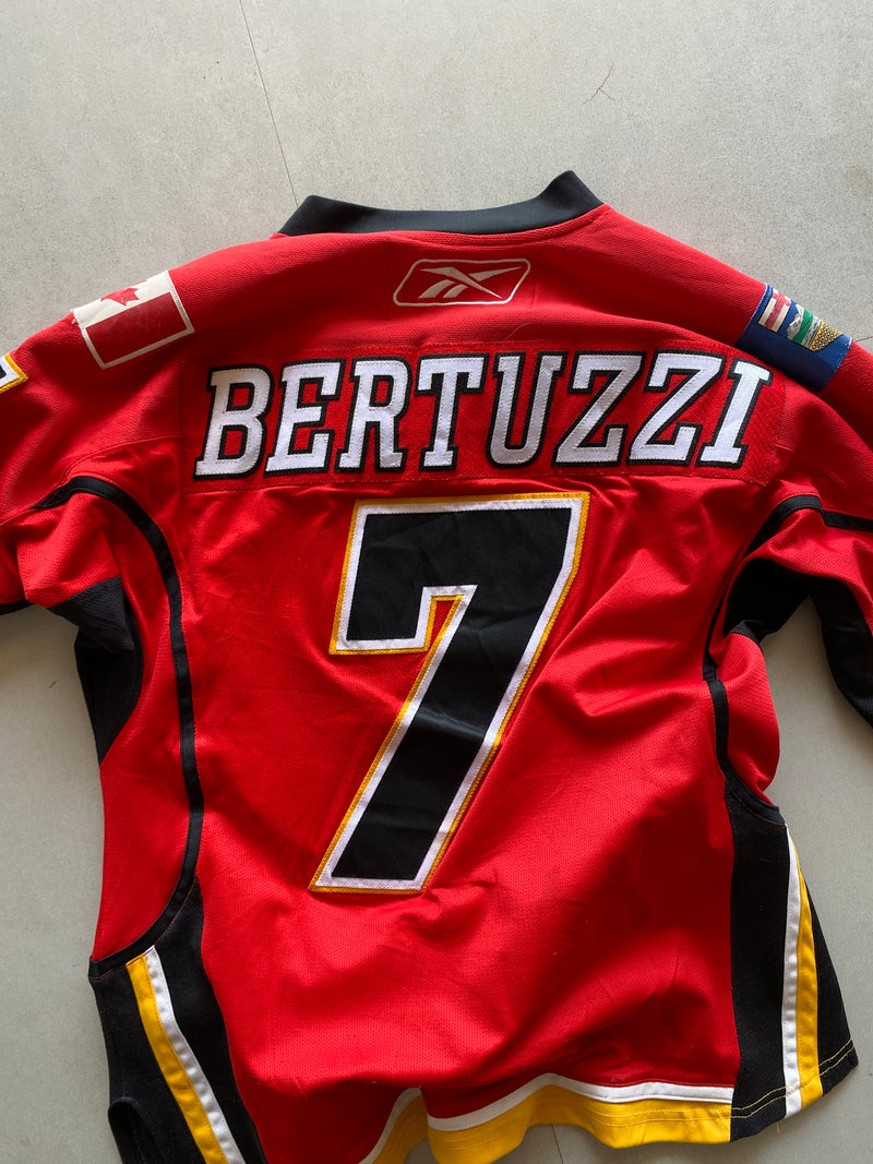 REEBOK CALGARY FLAMES HOCKEY JERSEY - L