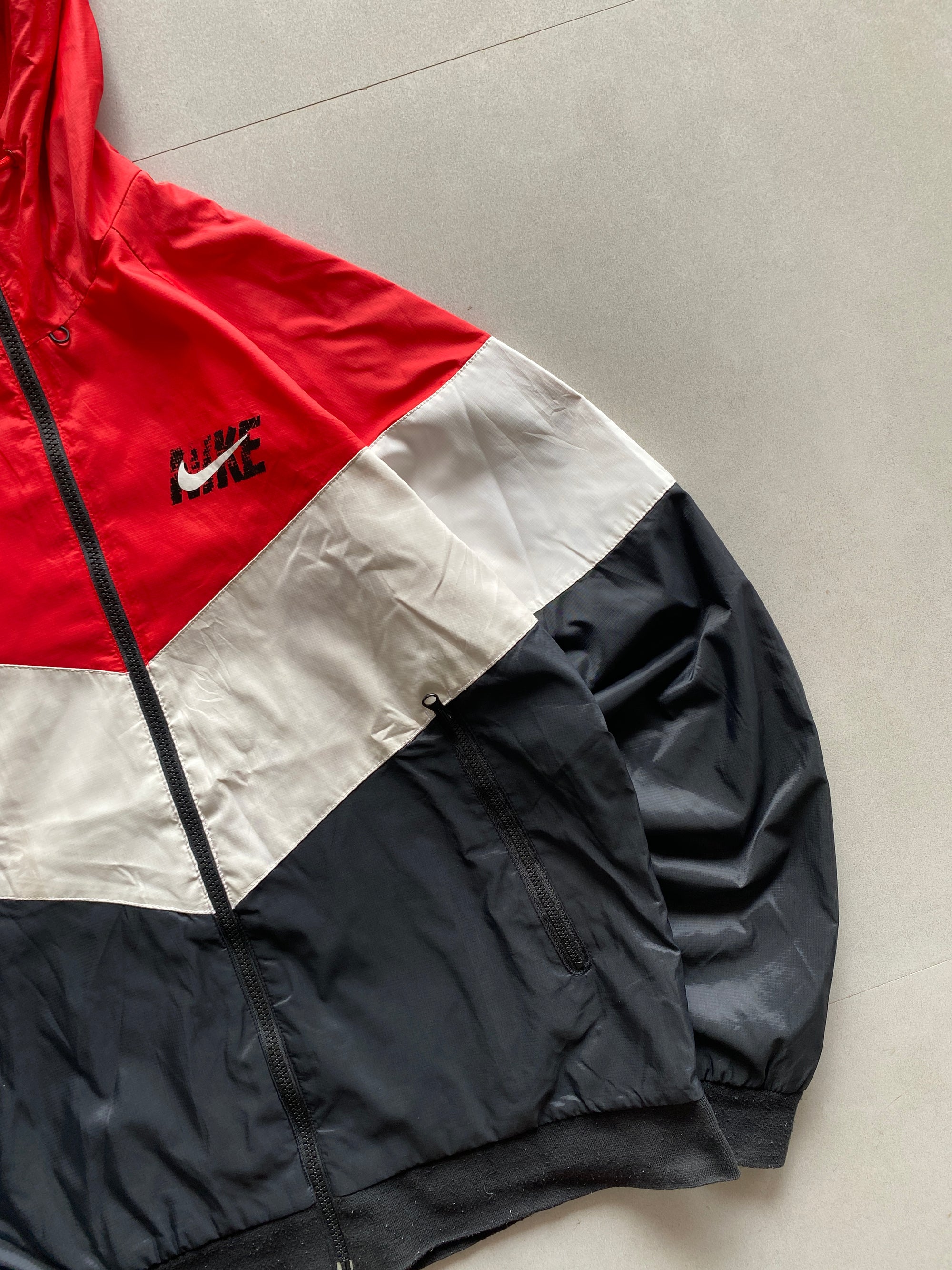 NIKE BIG LOGO JACKET - L