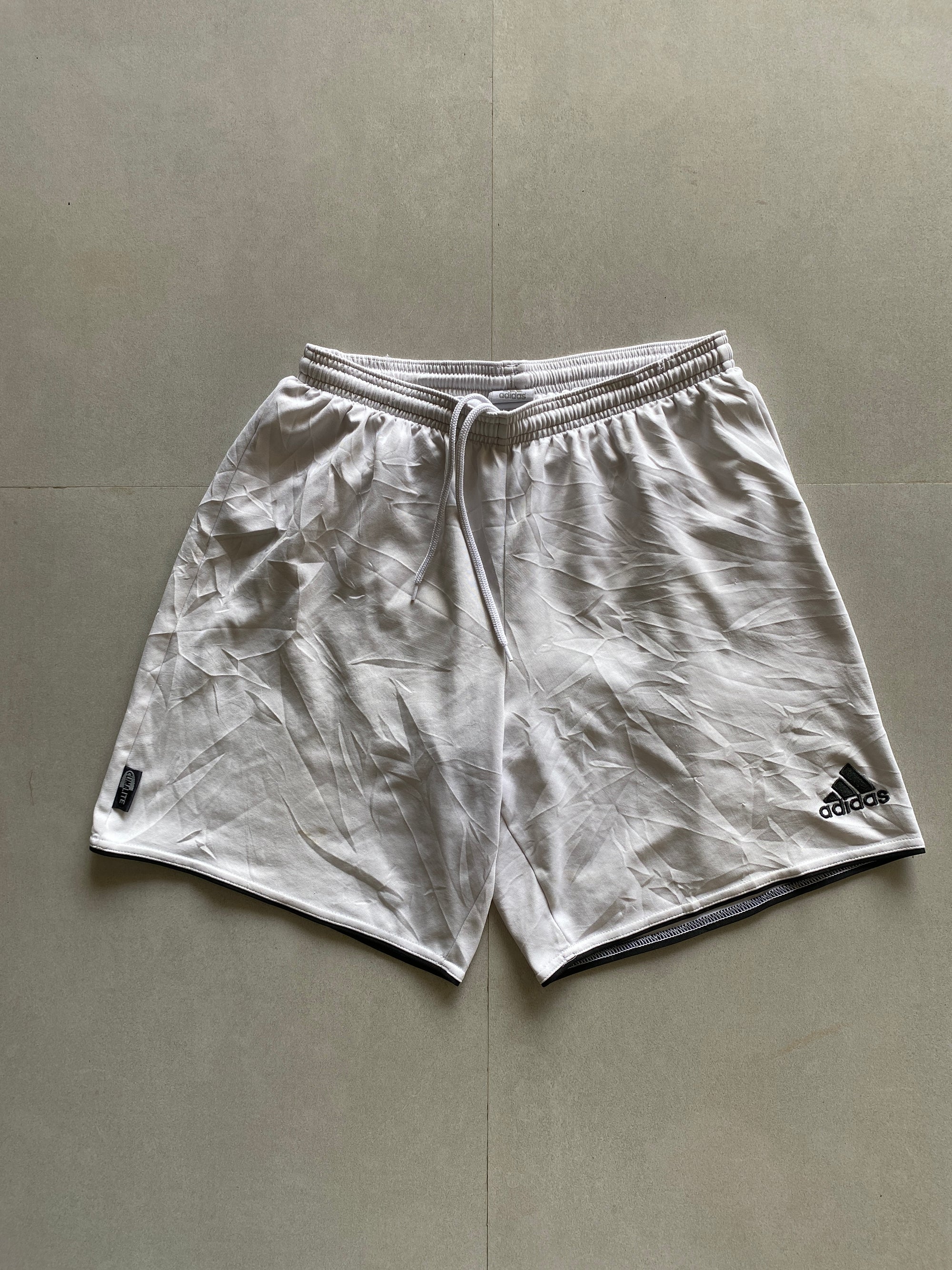 ADIDAS BASIC SHORTS - S