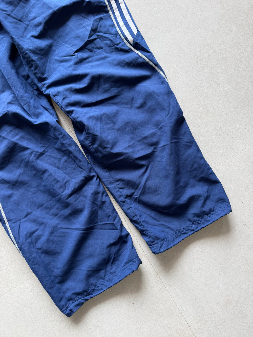 ADIDAS BAGGY STRIPED TRACK PANT54 - M